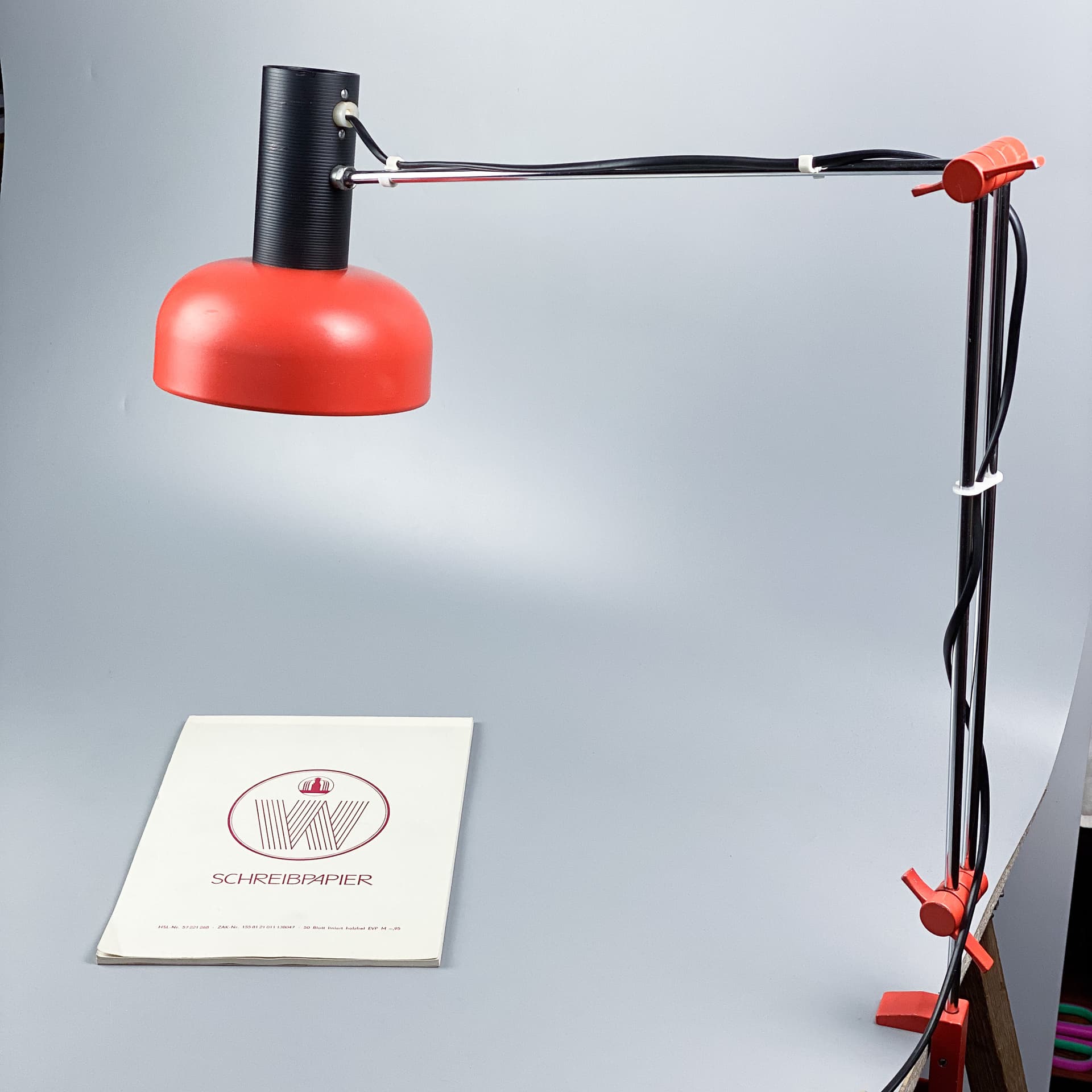 Lampa biurkowa, pomarańczowy, metal, proj. J. Hůrka, Napako, Czechosłowacja, lata 60. - 96832