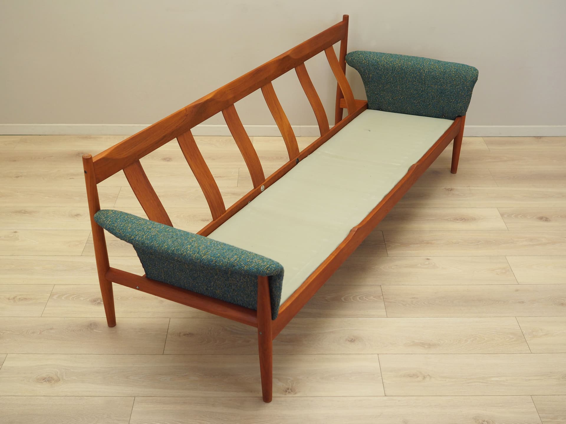 Komplet sofa i fotel, zielony, wełna, teak, proj. G. Jalk, France & Søn, Dania, lata 60. - 96842