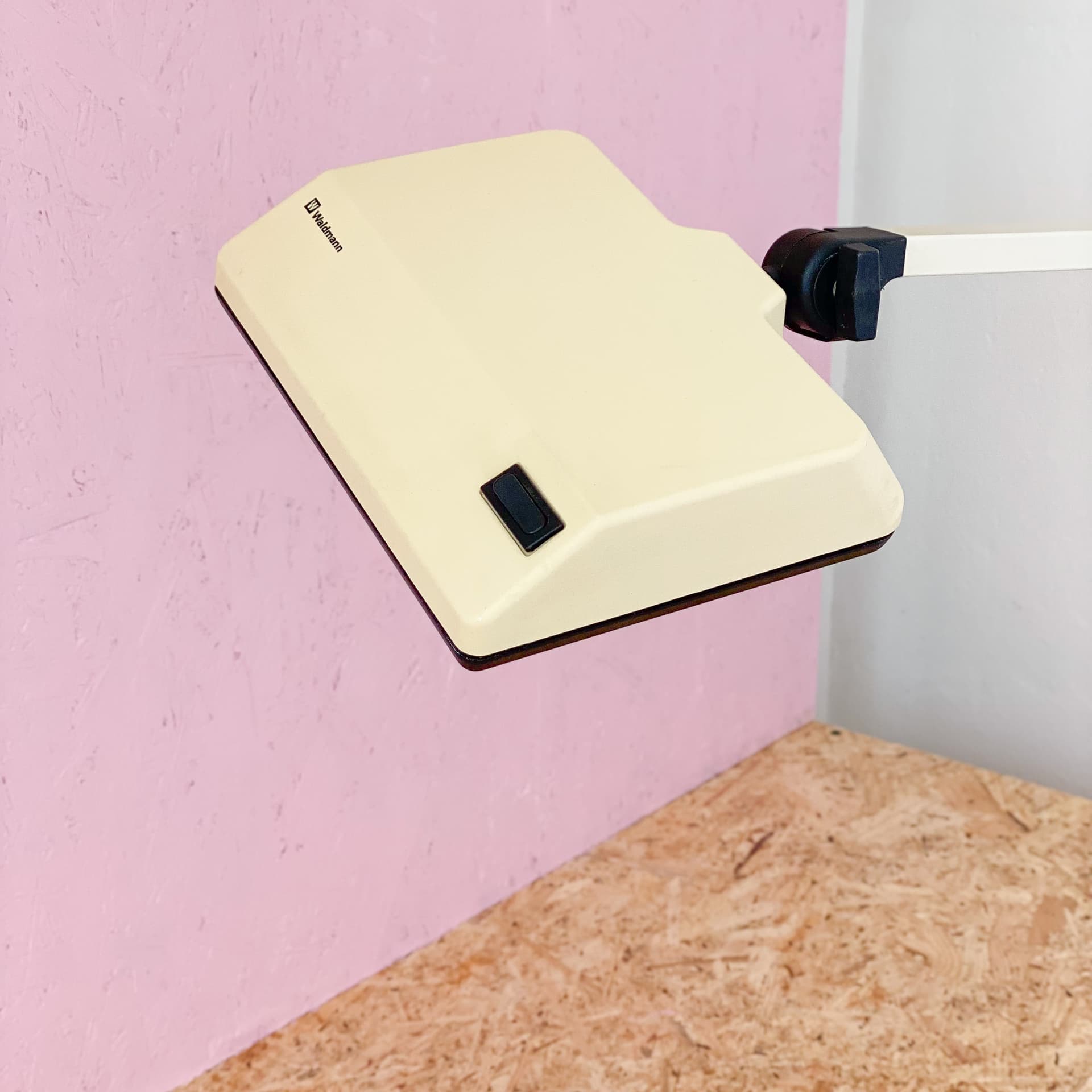 Lampa biurkowa Waldmann, beżowy, metal, lata 70. - 97061