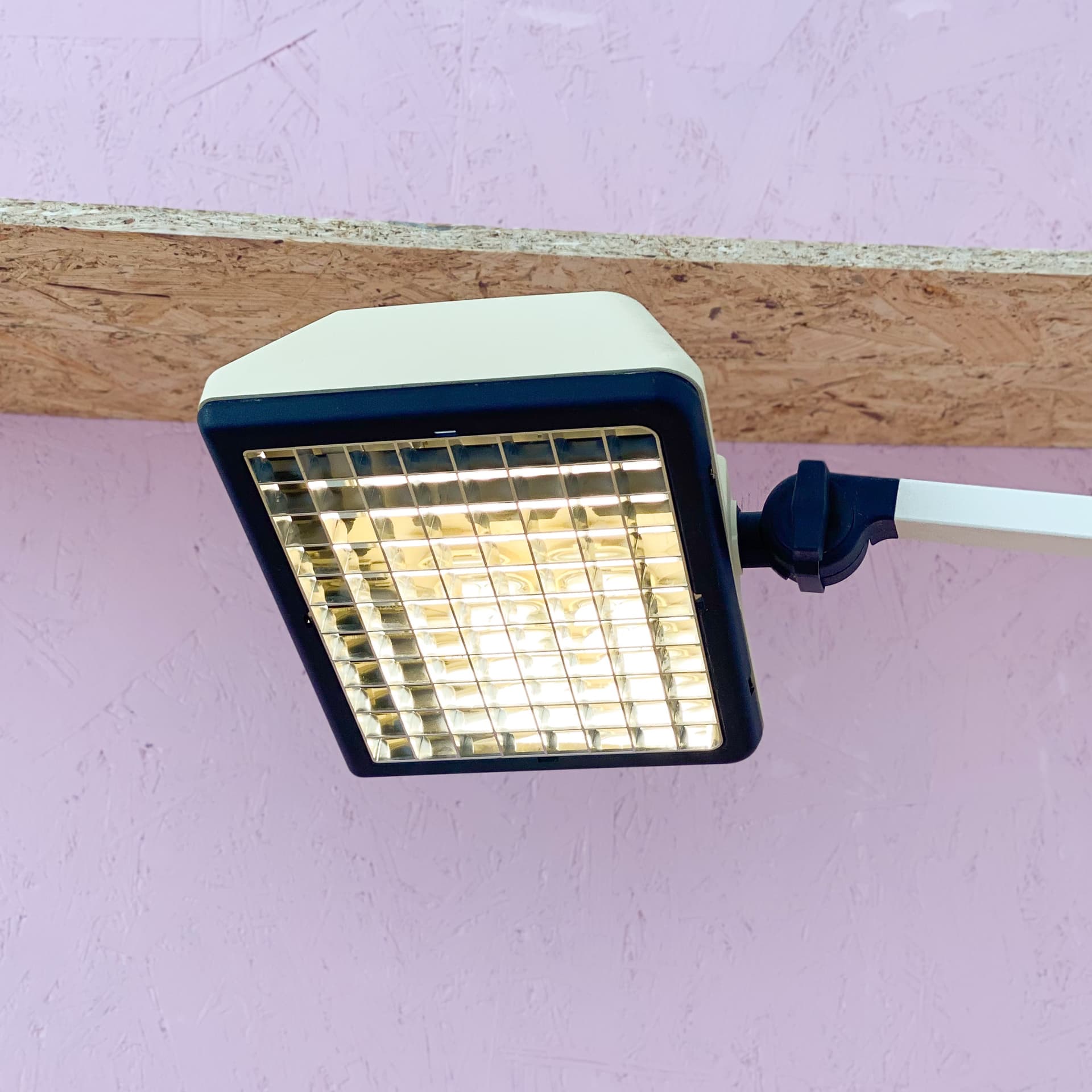 Lampa biurkowa Waldmann, beżowy, metal, lata 70. - 97067