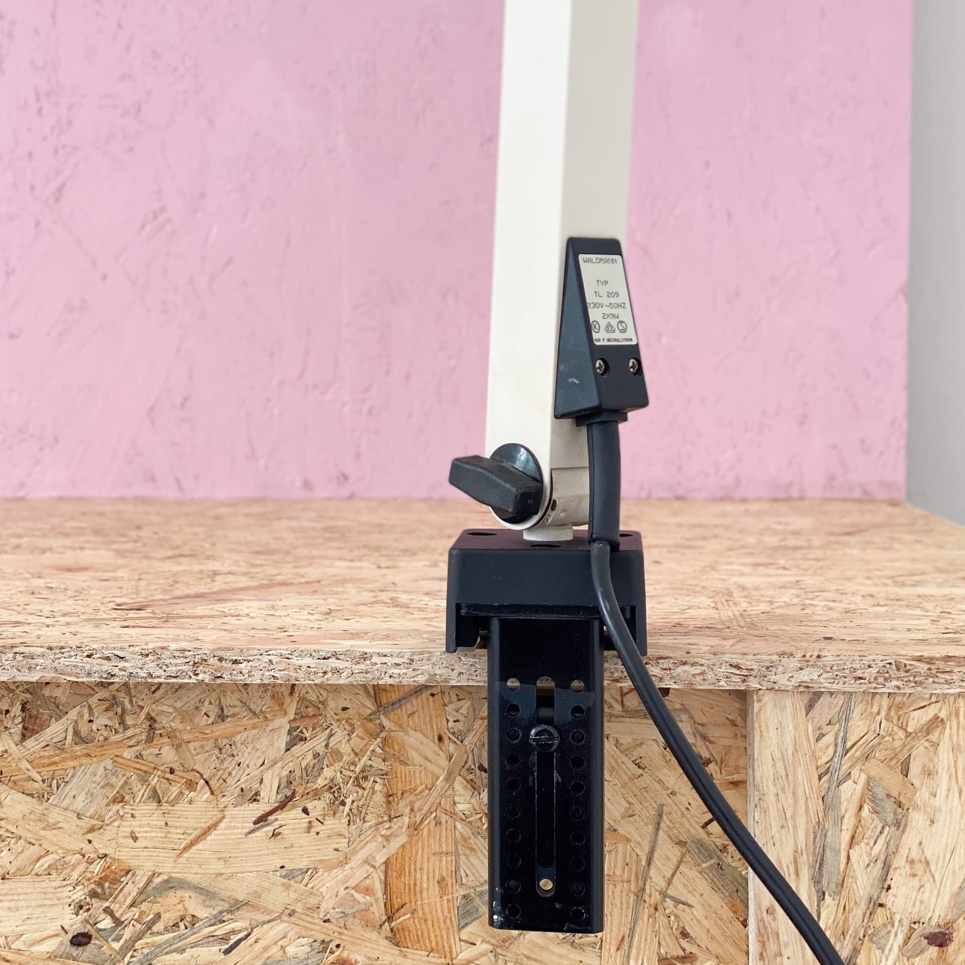 Lampa biurkowa Waldmann, beżowy, metal, lata 70. - 97068