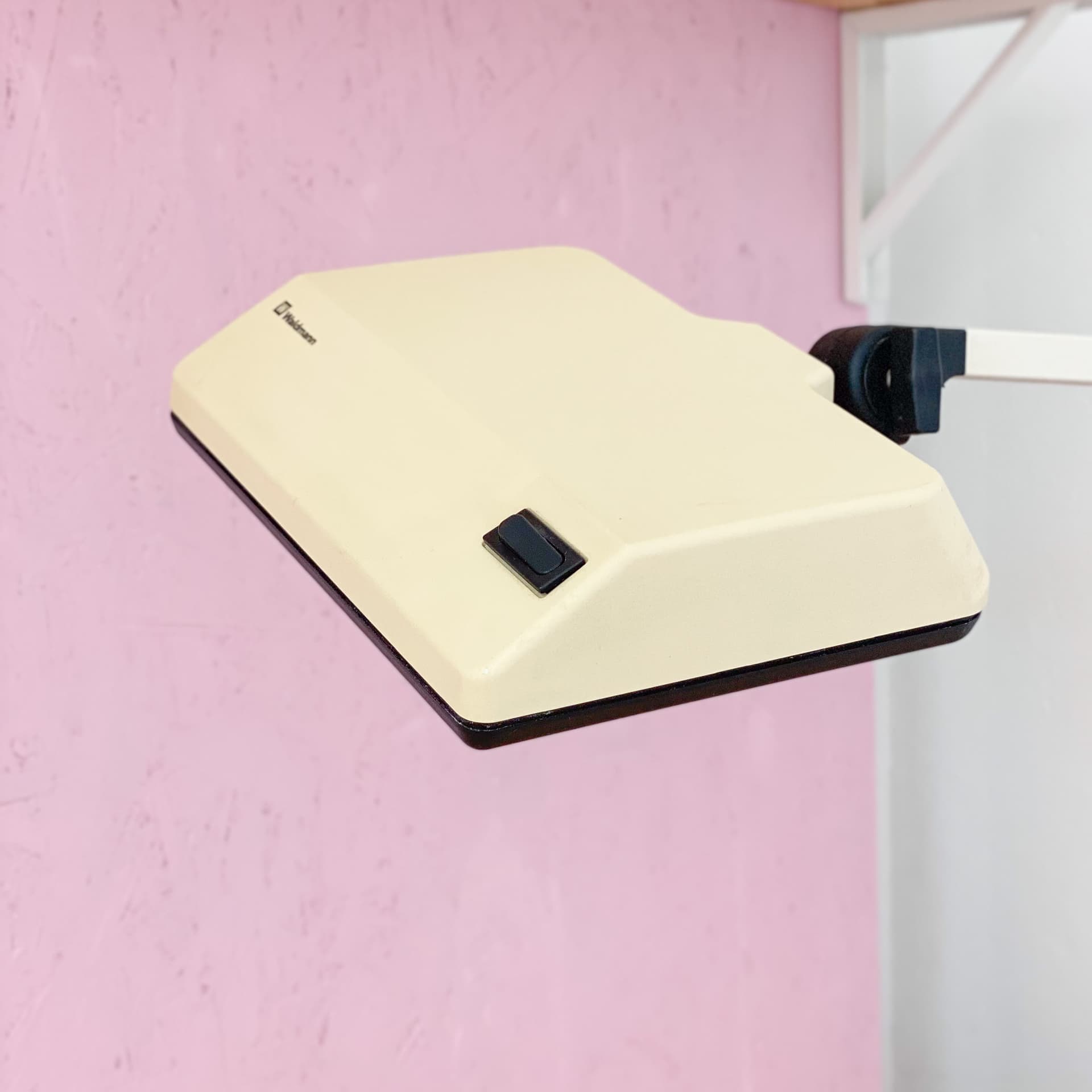 Lampa biurkowa Waldmann, beżowy, metal, lata 70. - 97062