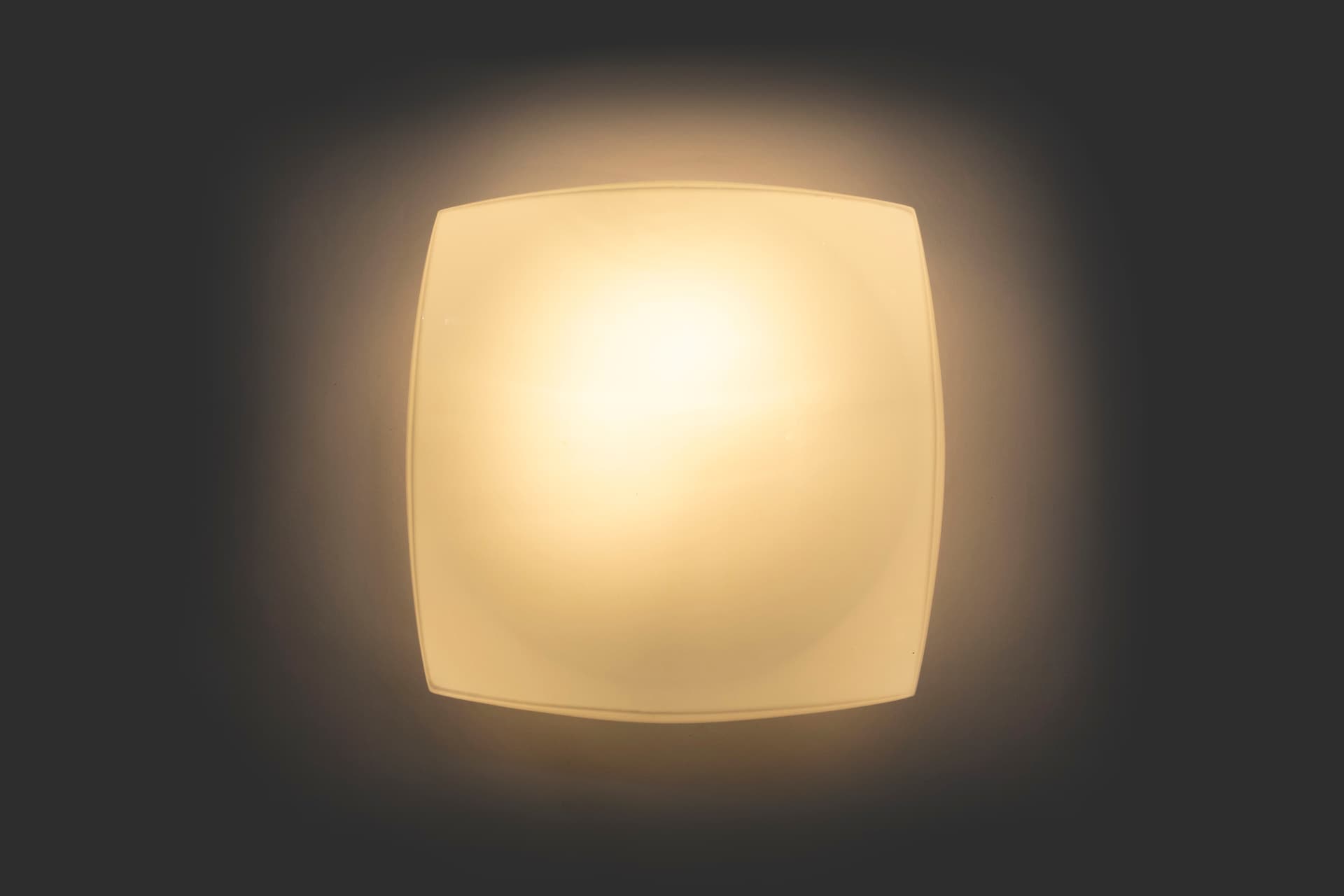 Kinkiet, mlecznobiały, szkło, Osvetlovaci Sklo Valasske Mezirici, Czechosłowacja, lata 60. - 97210