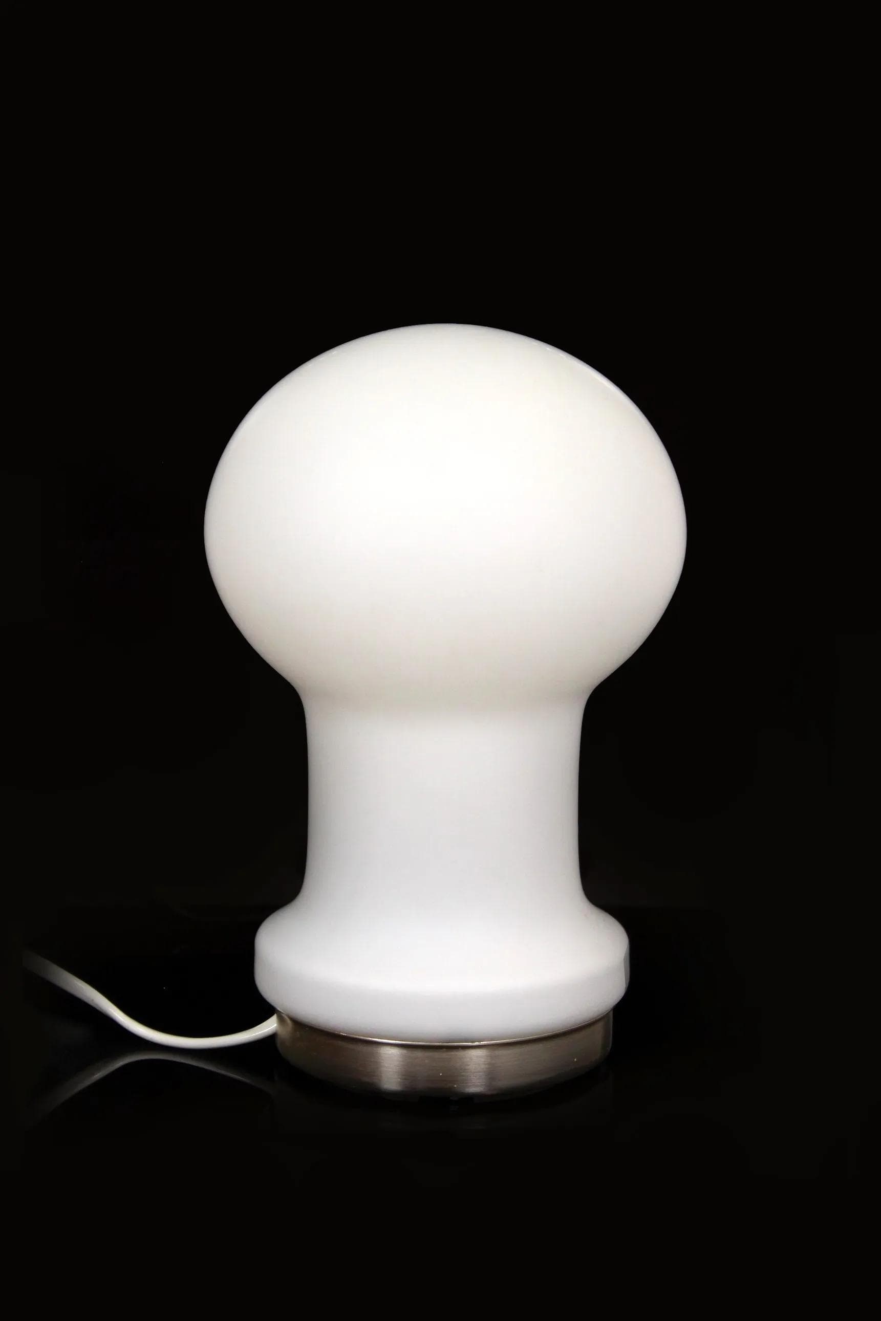 Lampa stołowa, biała, szkło, Czechosłowacja, lata 70. - 98201