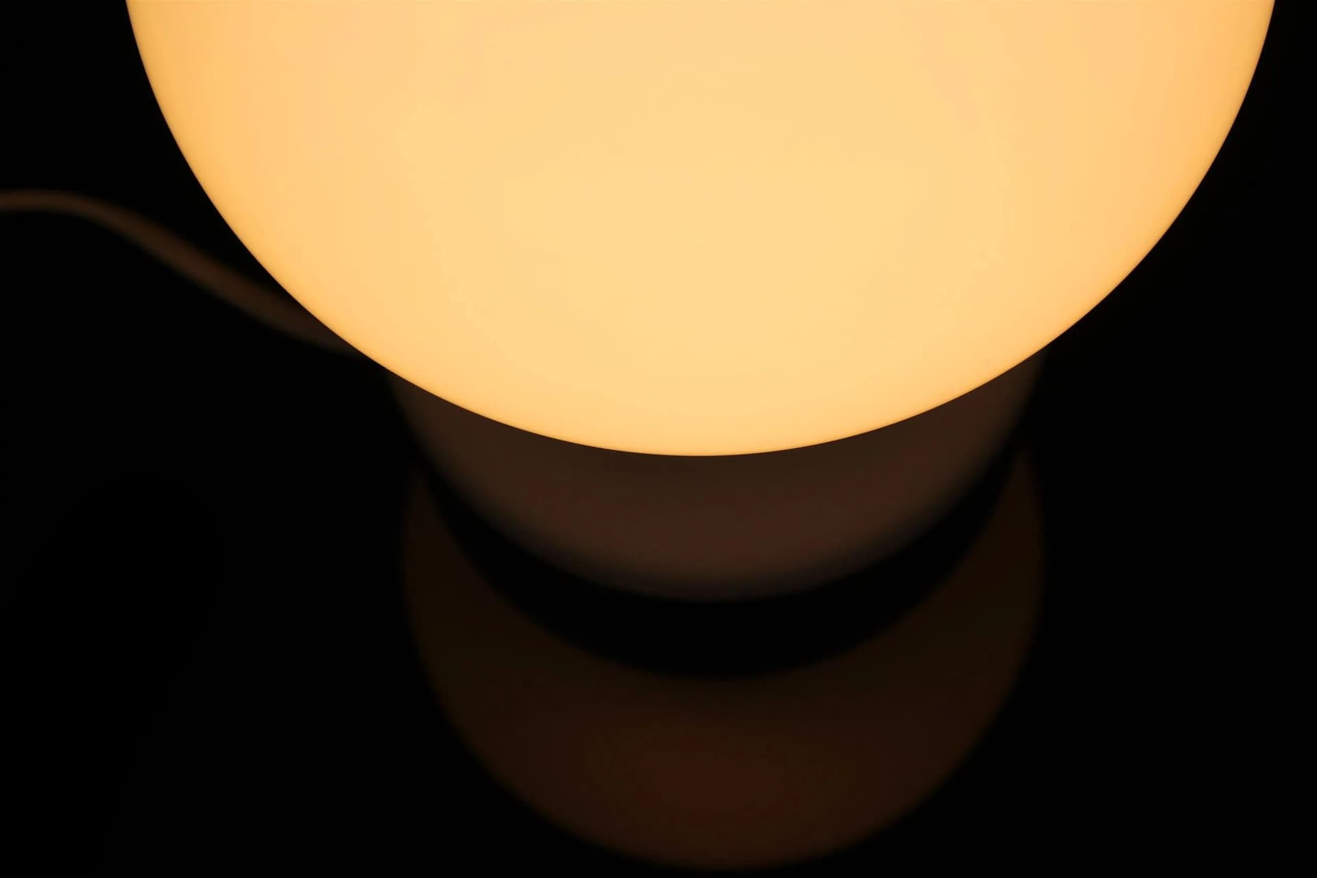 Lampa stołowa, biała, szkło, Czechosłowacja, lata 70. - 98200