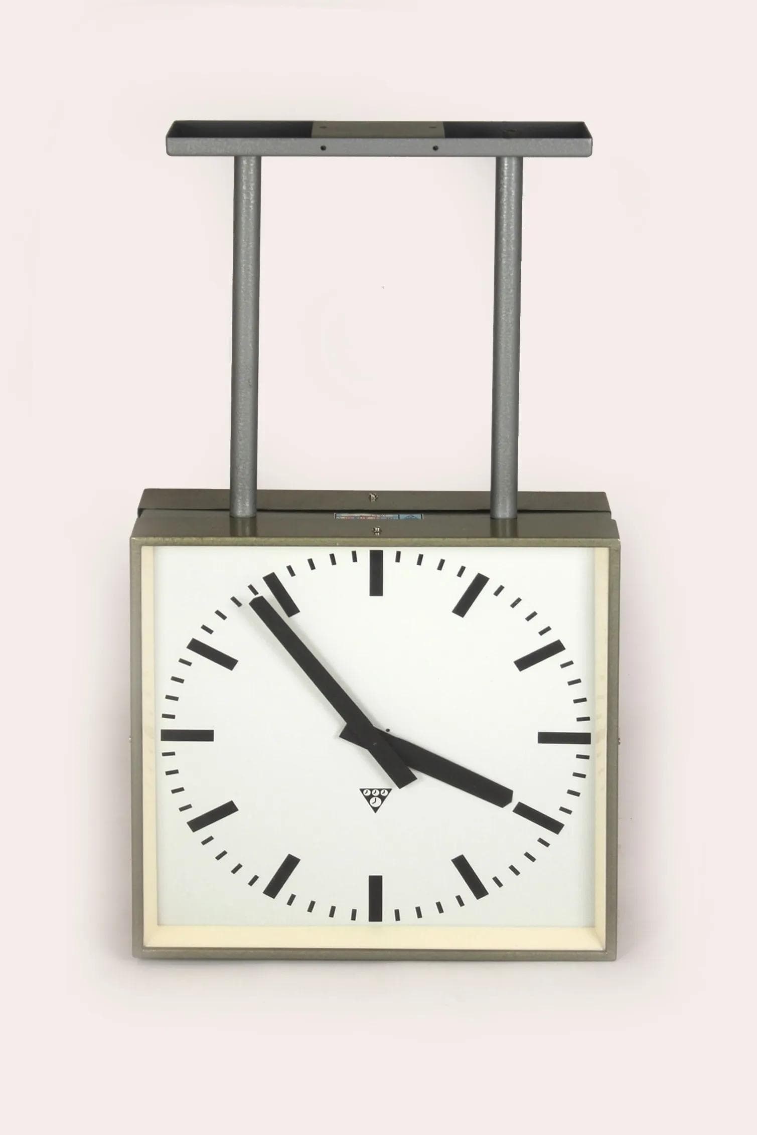 Zegar kolejowy dwustronny Pragotron, szary, metal, Czechosłowacja, lata 80. - 98176