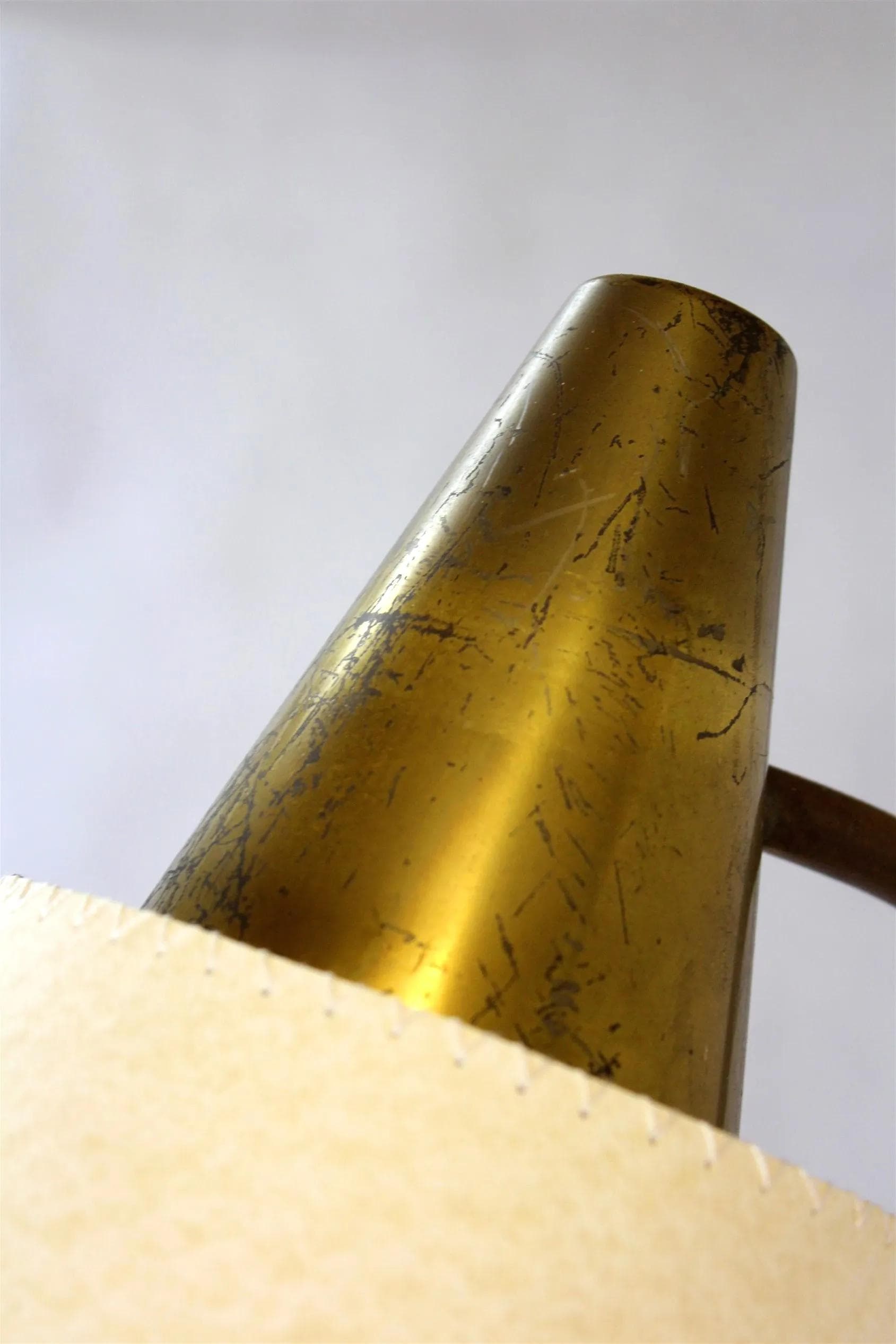 Floor lamp Giraffe, beige metal, by J. Hurka, Napako, Czechoslovakia, 1960s. - 98138