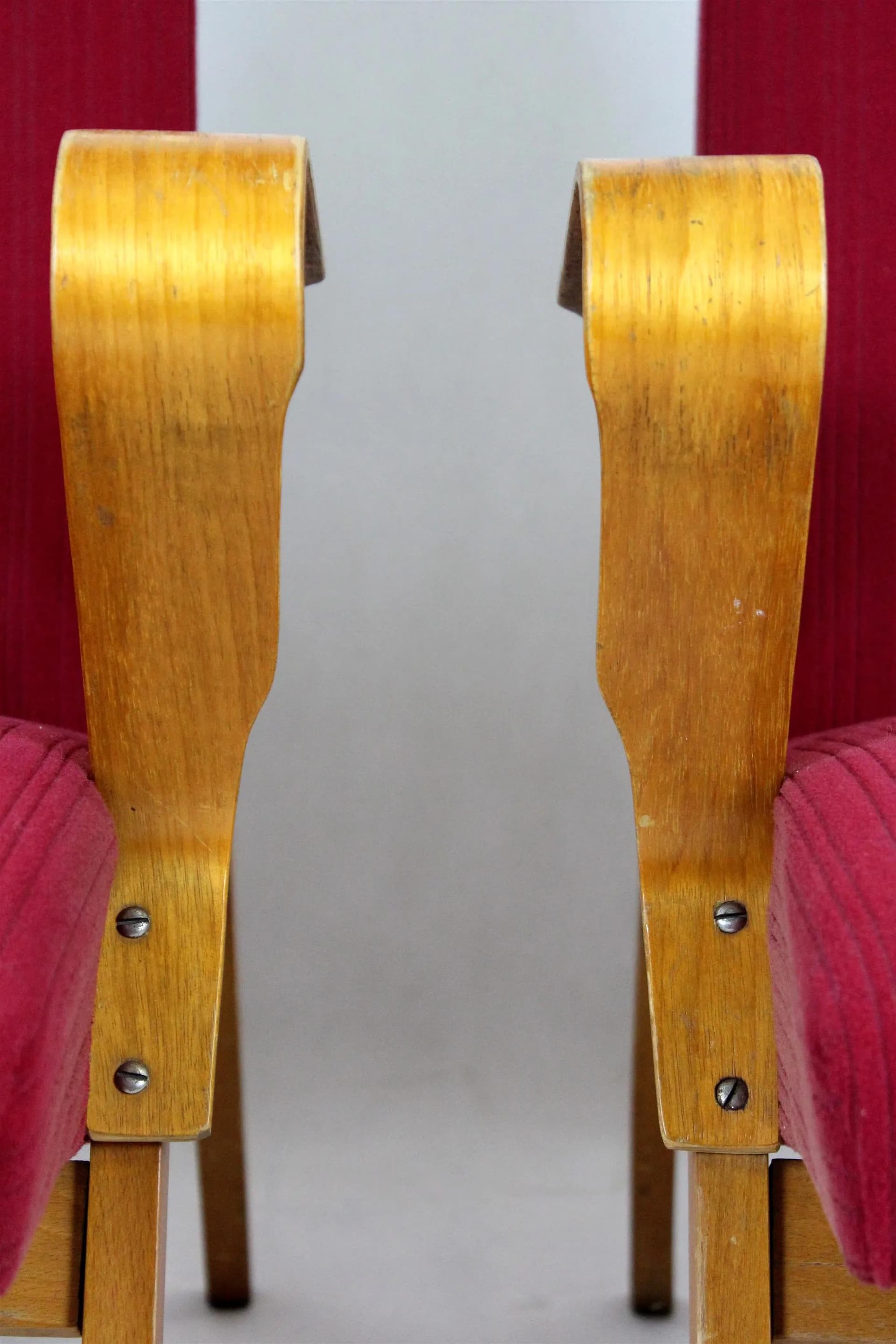 Para foteli, drewno jasne, tapicerka bordowa, proj. F. Jirák, Tatra Nabytok, Czechy, lata 60. - 98119