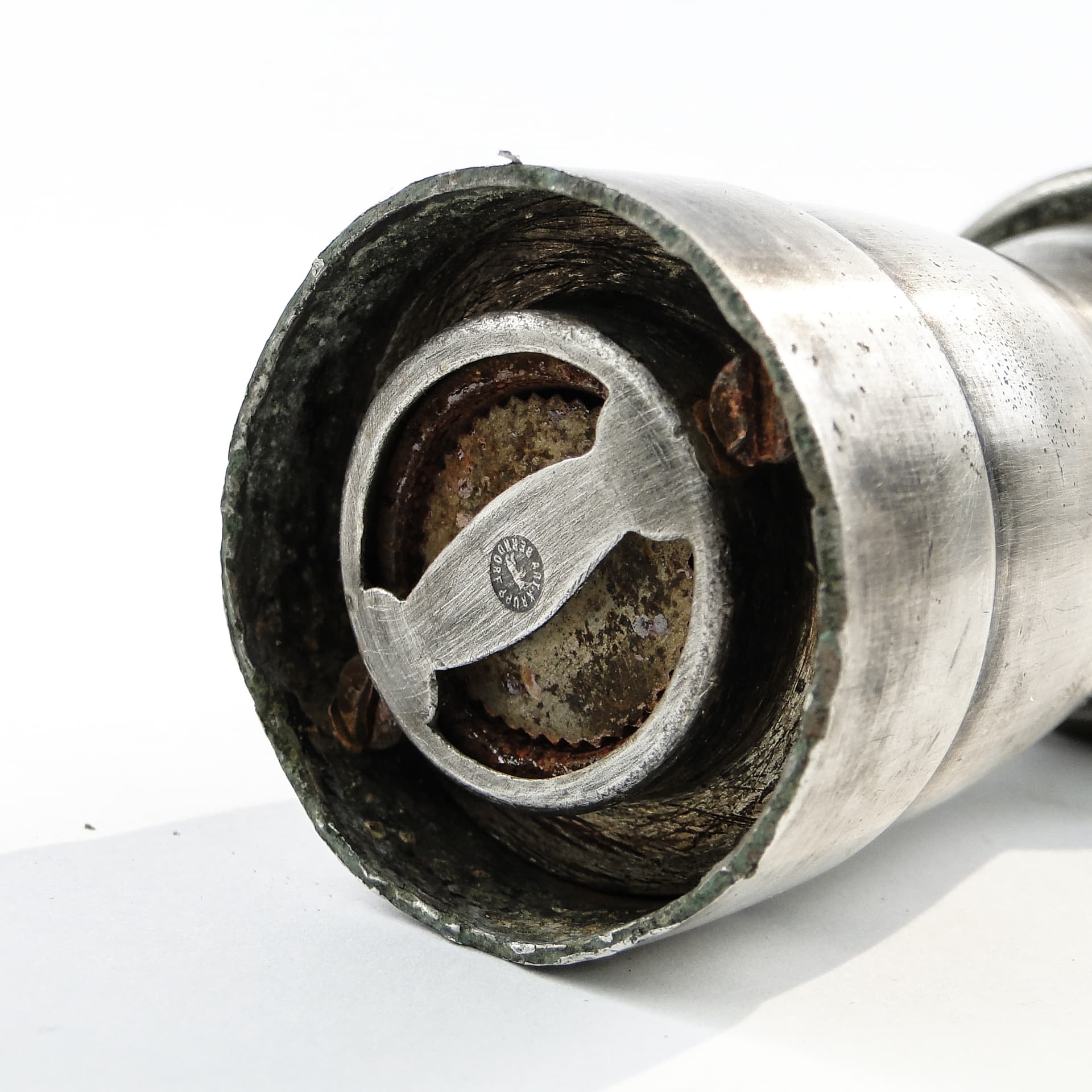 Młynek do pieprzu, modernizm, mosiądz srebrzony, Niemcy, lata 30. - 98292