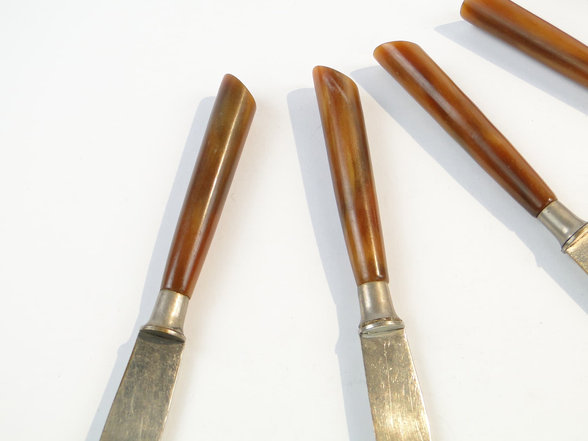Knife set, mid-century modern, brown bakelite, Sweden, 1950s. - 98770