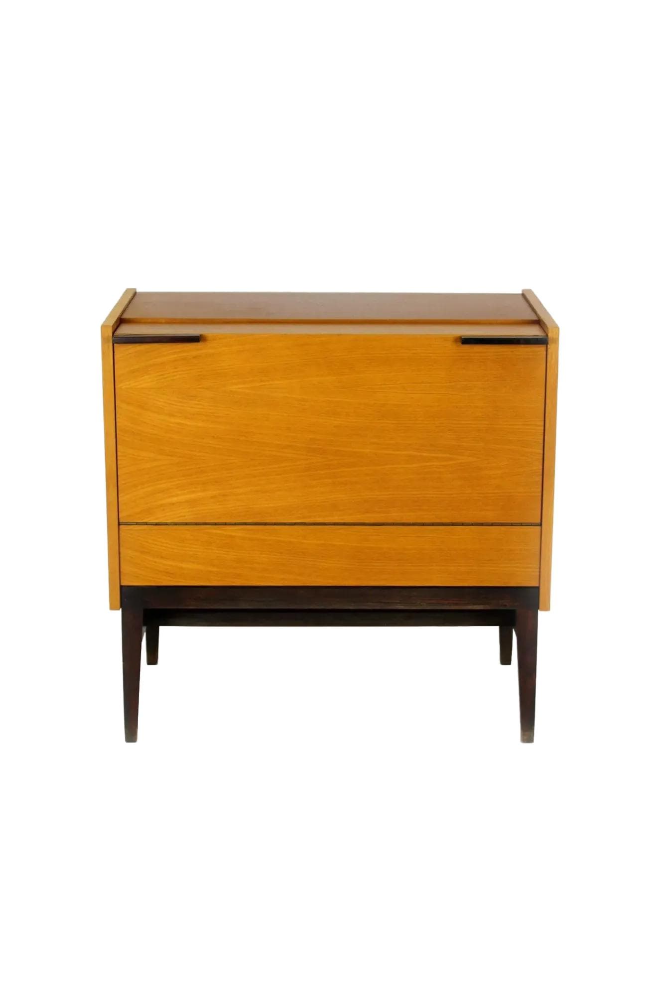 Komoda Mid-Century Modern, jesion jasnobrązowy, mahoń ciemnobrązowy, UP Závody, Czechosłowacja, lata 70.