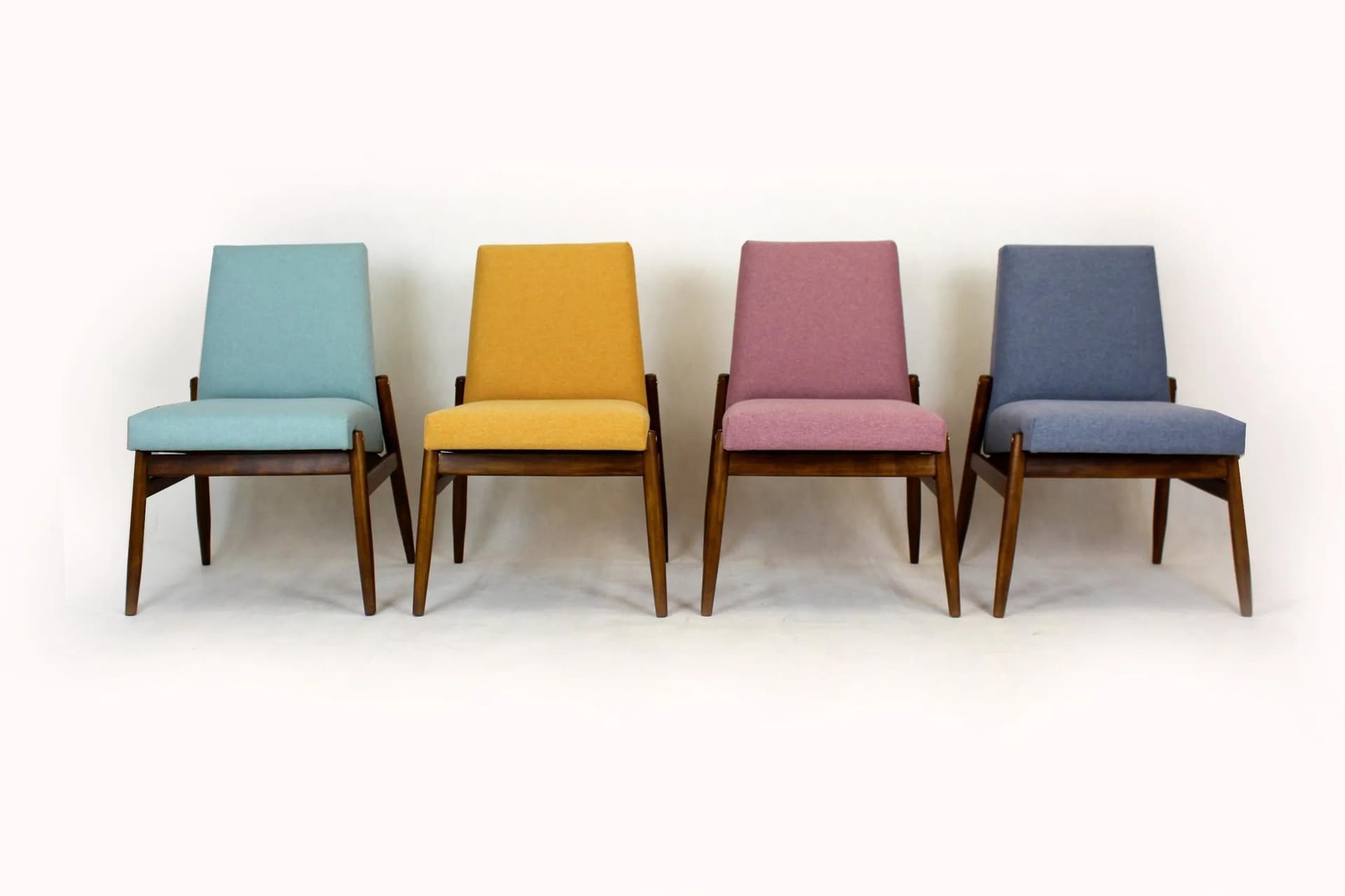 Zestaw czterech foteli, buk multikolor, Zamojskie Fabryki Mebli, Polska, lata 60. - 98396