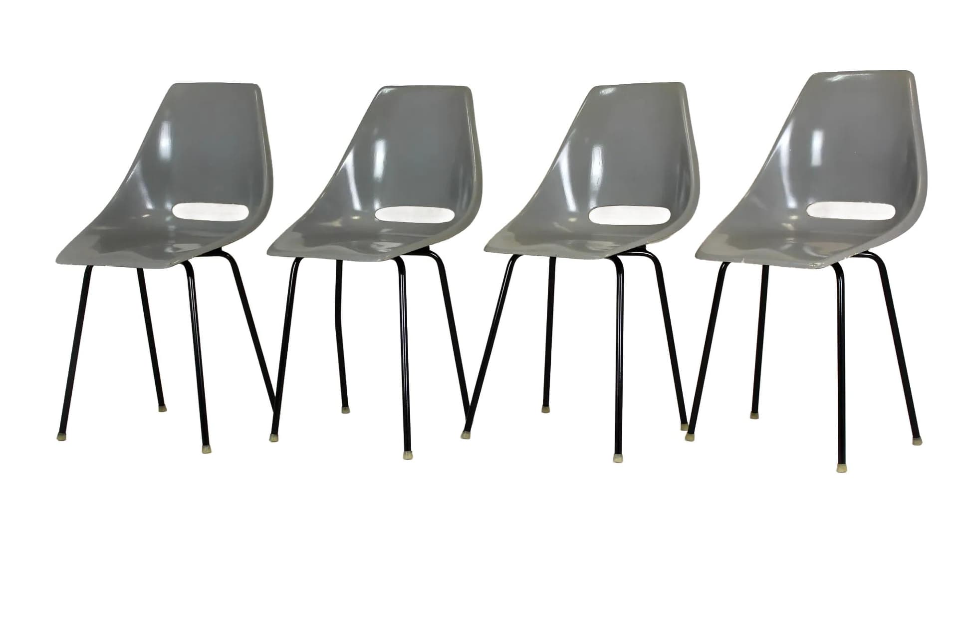 Zestaw czterech krzeseł, szare włókno szklane, metal czarny, proj. M. Navratil, Czechosłowacja, lata 60.