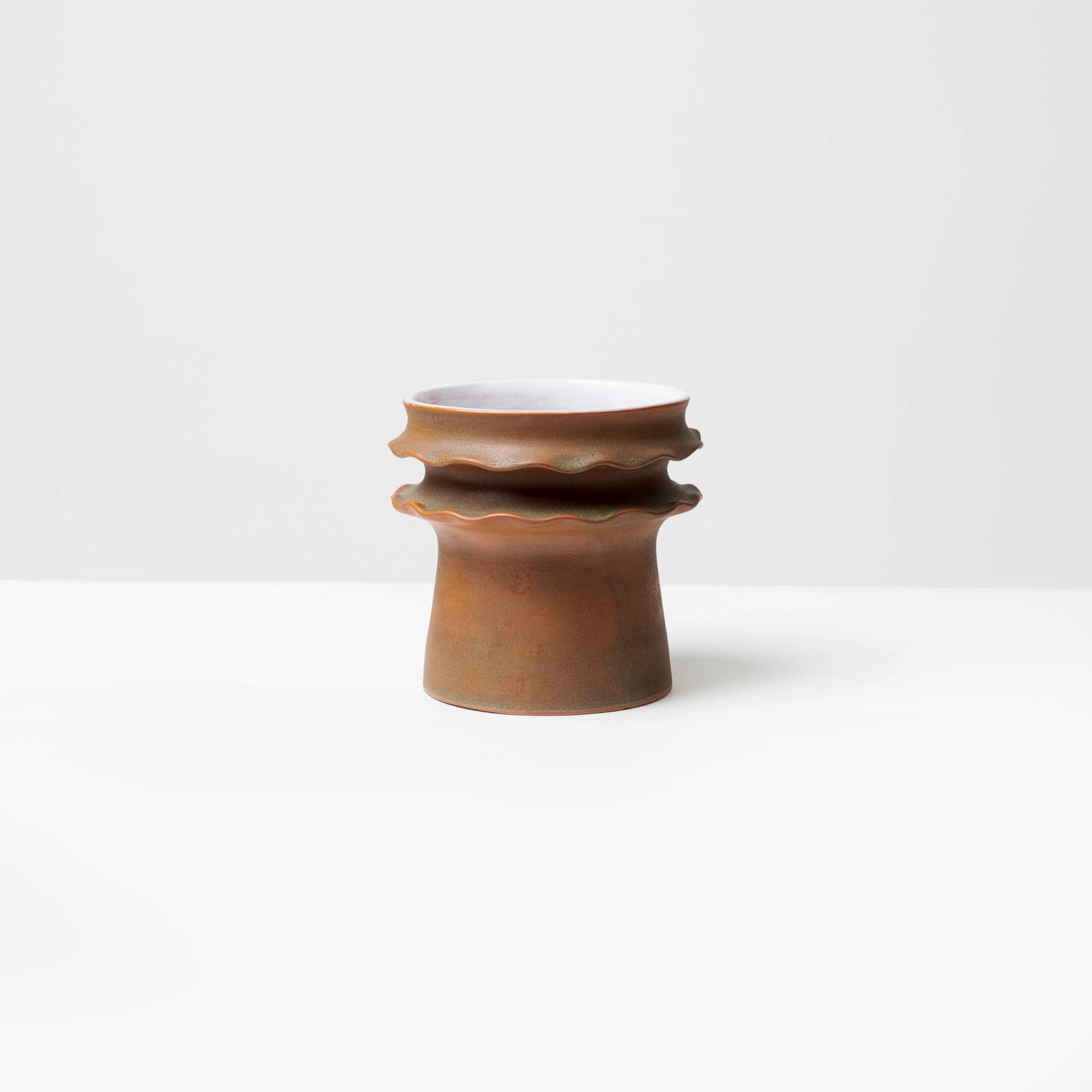 Wazon, brązowy jasny, ceramika, Czechosłowacja, lata 60. - 98673