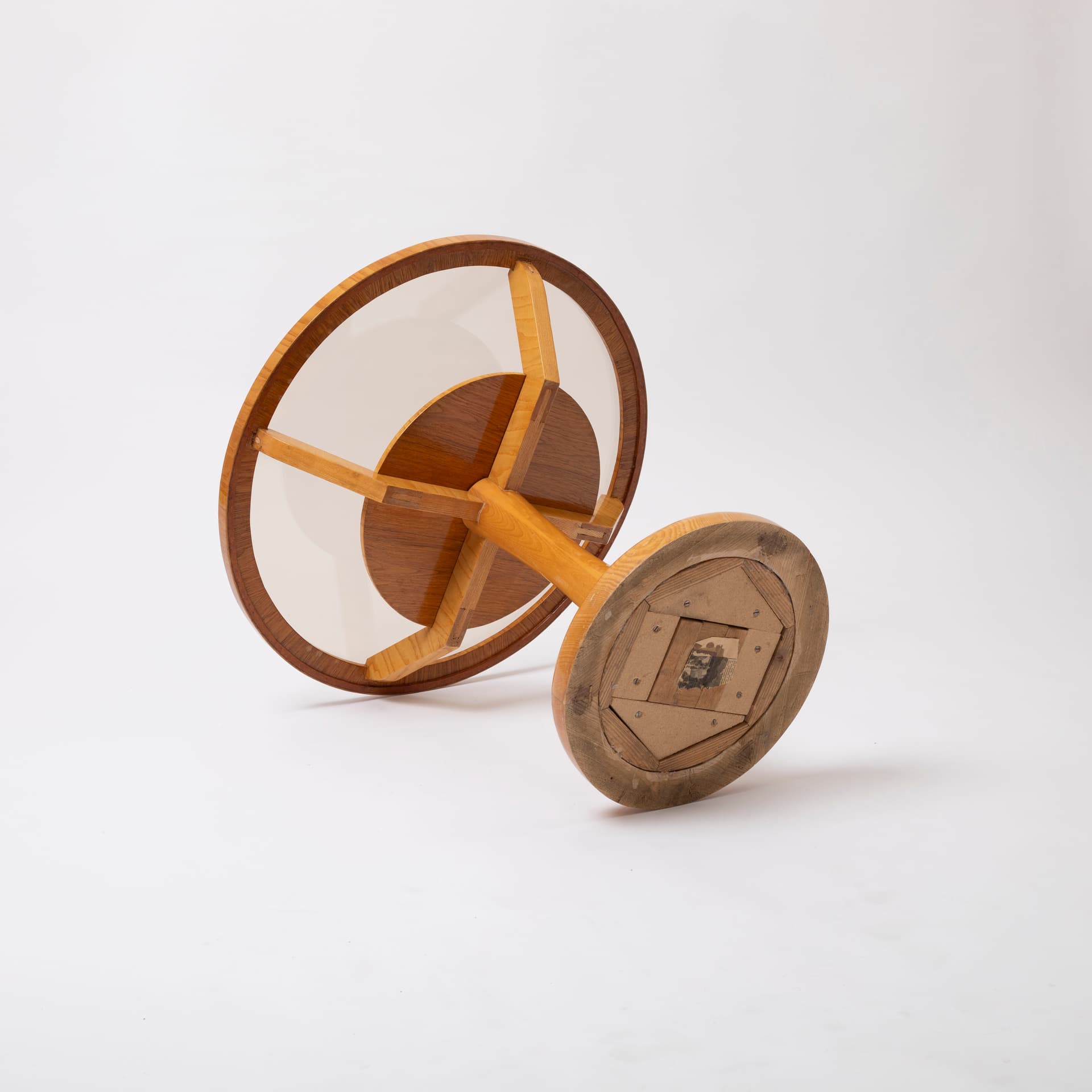 Stolik pomocniczy, jesion jasnobrązowy, szkło przydymione, Czechosłowacja, lata 60. - 98709