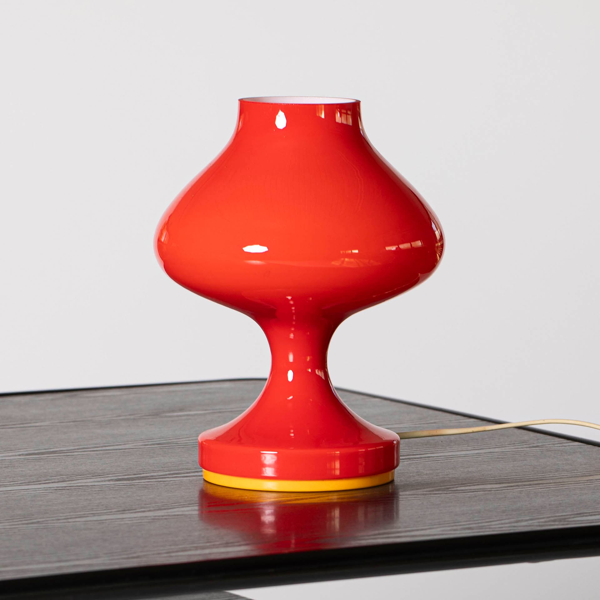 Lampa stołowa, czerwony żółty, szkło, proj. S. Tabery, OPP Jihlava, Czechy, lata 70. - 98721