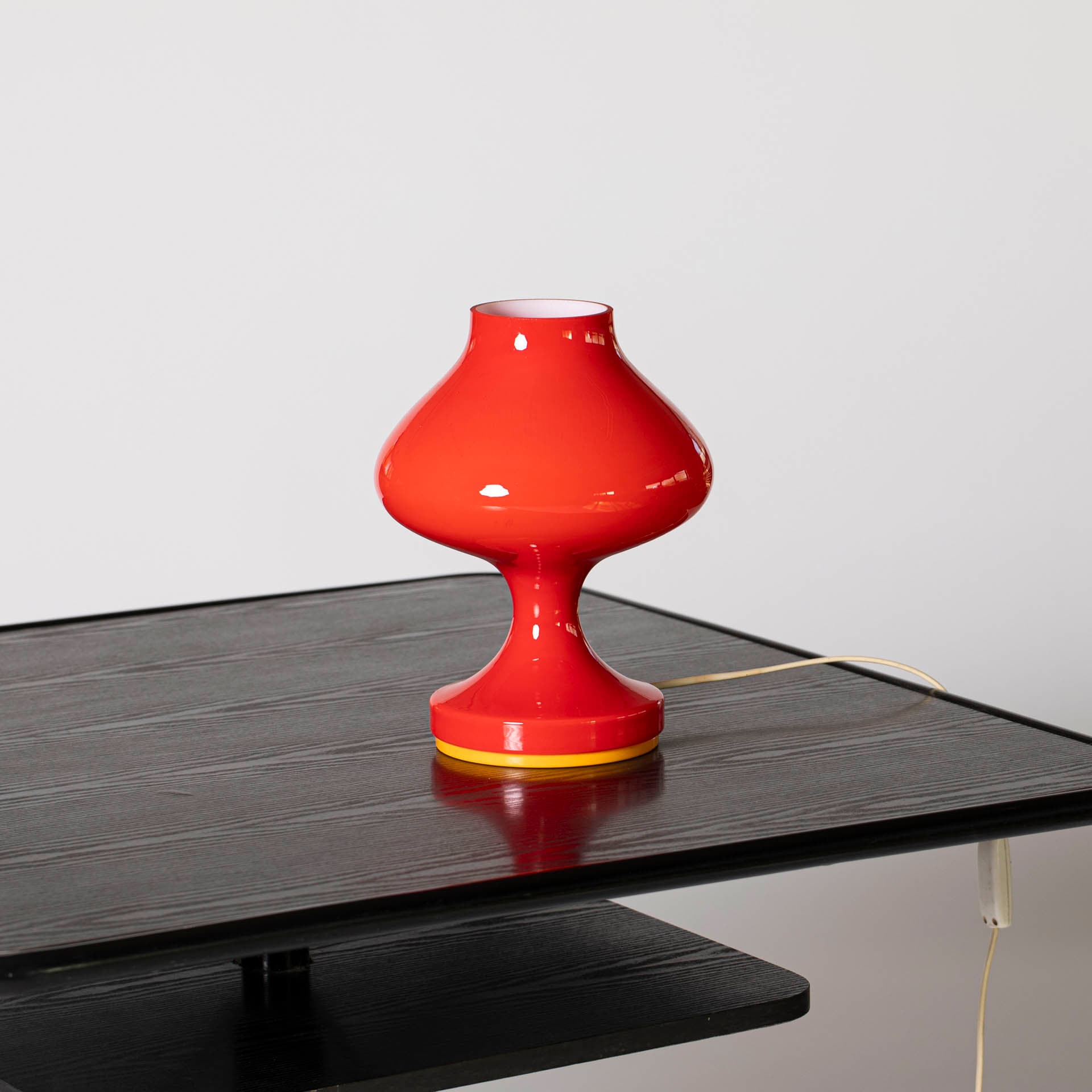 Lampa stołowa, czerwony żółty, szkło, proj. S. Tabery, OPP Jihlava, Czechy, lata 70. - 98723