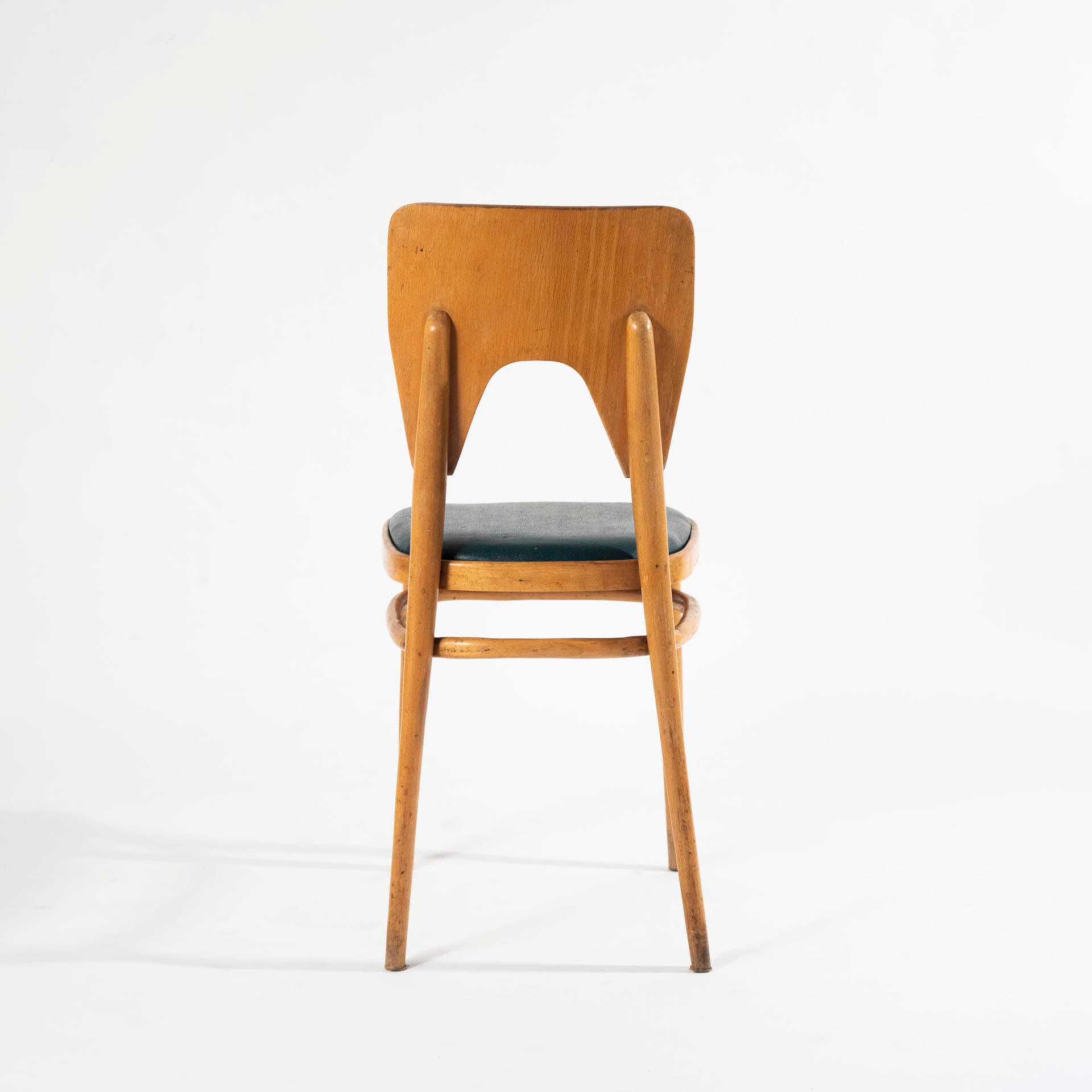 Krzesło A 590, sztuczna skóra bottle green, buk, sklejka, proj. M. Sigmund, Polska, lata 50. - 98812