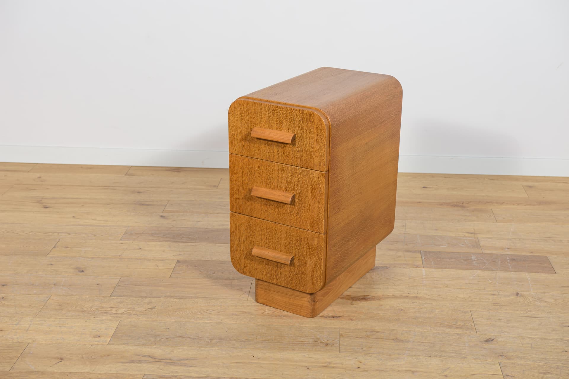 Para szafek nocnych Art Deco, Former, Czechosłowacja, lata 50. - 98997