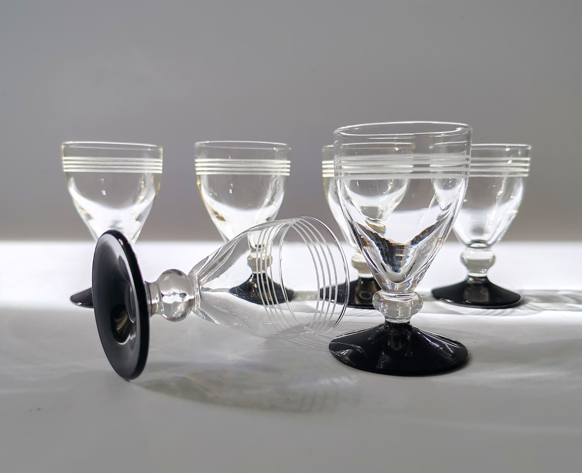 Zestaw sześciu kieliszków Hørsholm, szkło przezroczyste czarne, Holmegaard, Dania, lata 40. - 99246