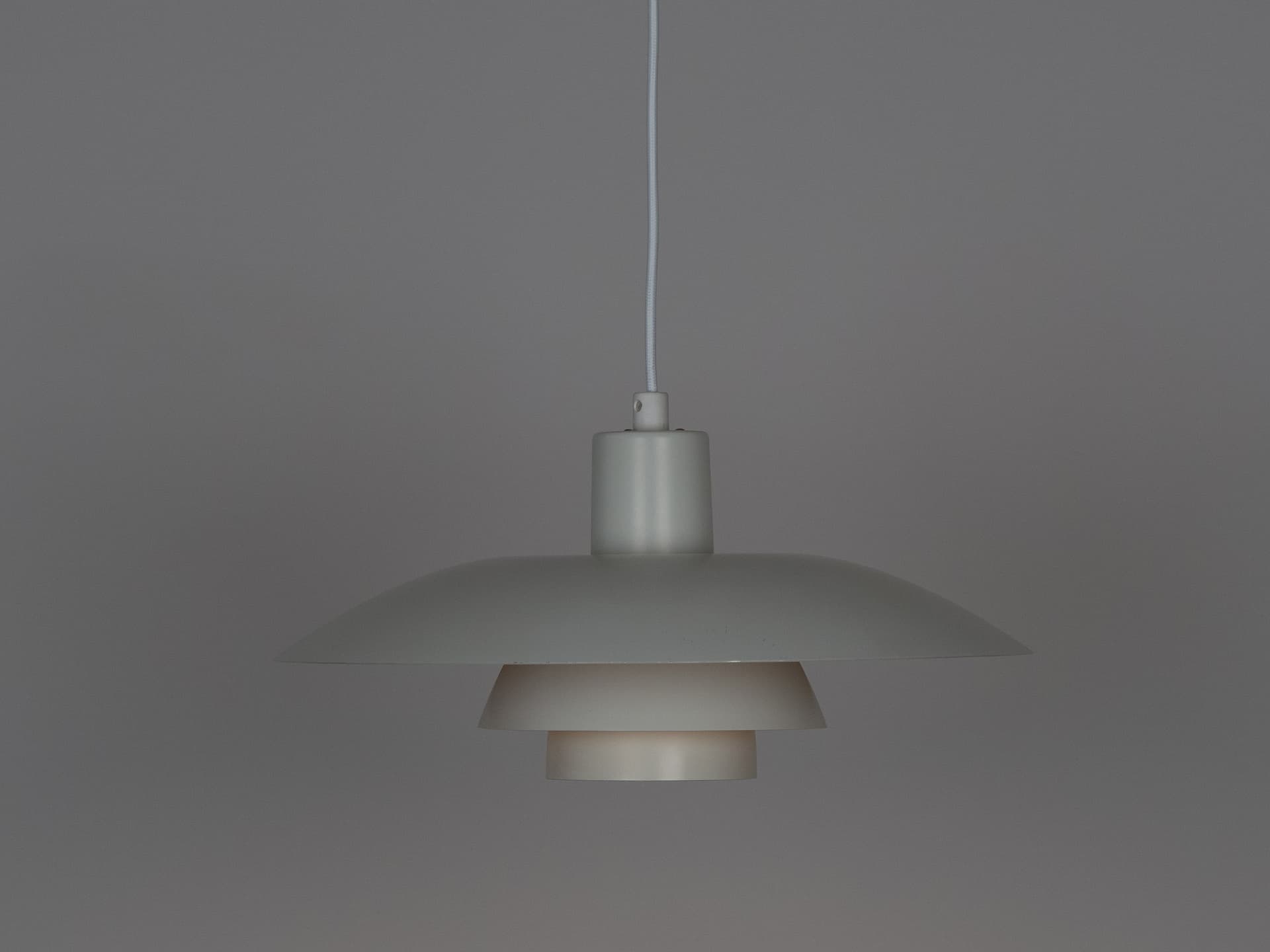 Lampa wisząca PH 4/3, niebieska, proj. P. Henningsen, Louis Poulsen, Dania, lata 60. - 100444