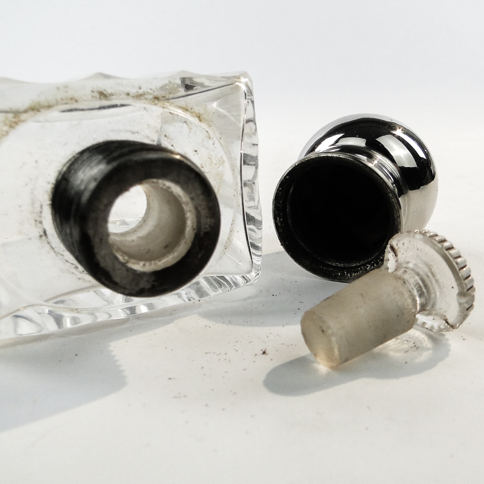 Piersiówka Art Déco, kryształ, Francja, lata 30. - 101717