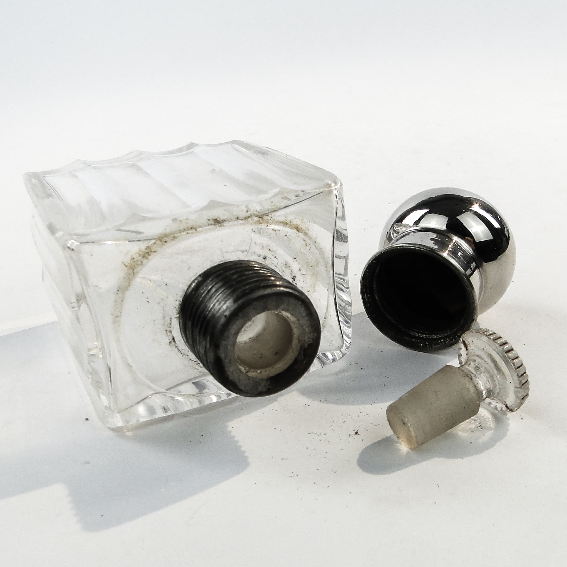 Piersiówka Art Déco, kryształ, Francja, lata 30. - 101714