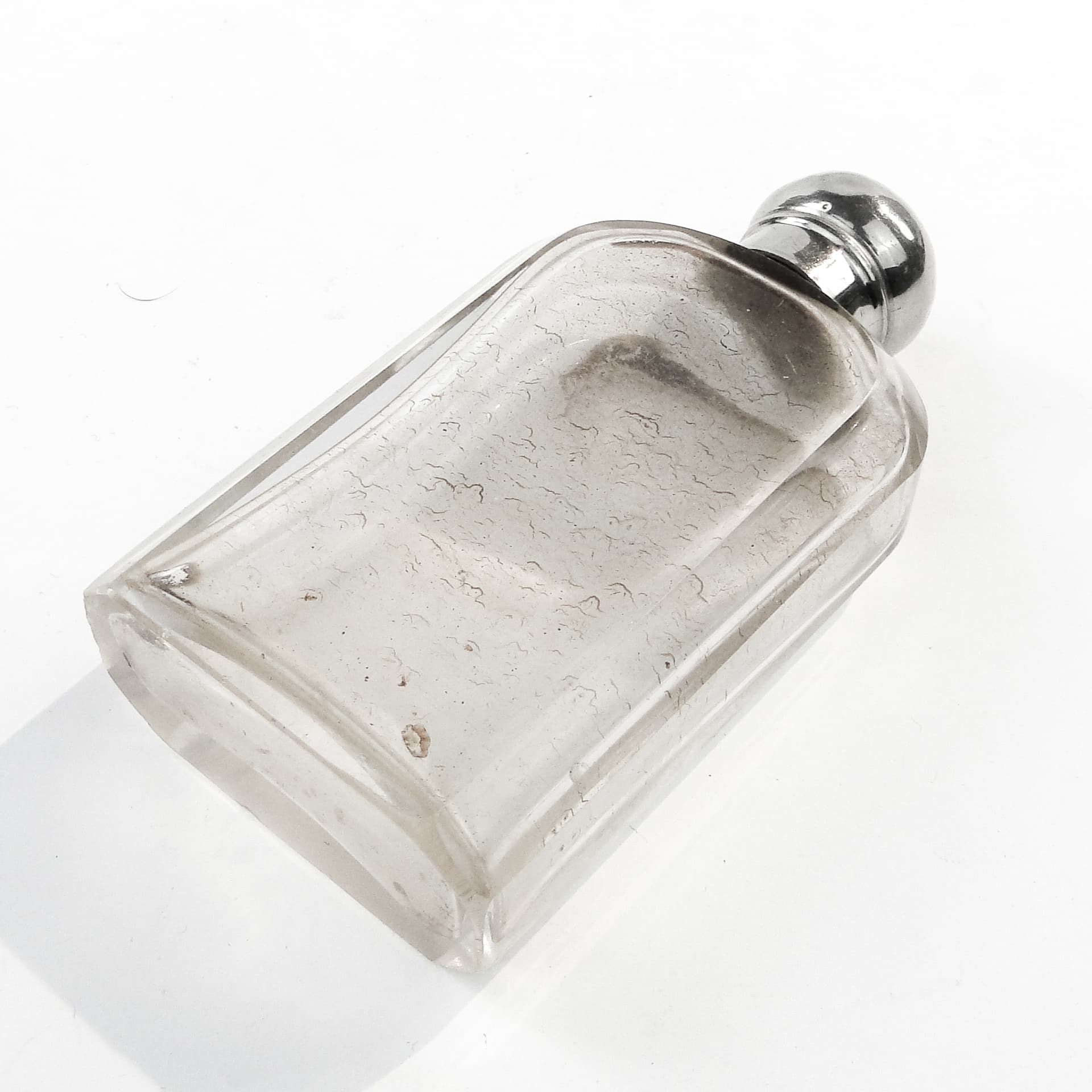 Art Deco hip flask, crystal, France, 1930s. - 101737