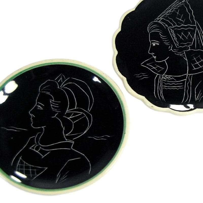 Multikolorowy zestaw talerzyków sgraffito, Henriot Quimper, Francja, lata 50. - 7356