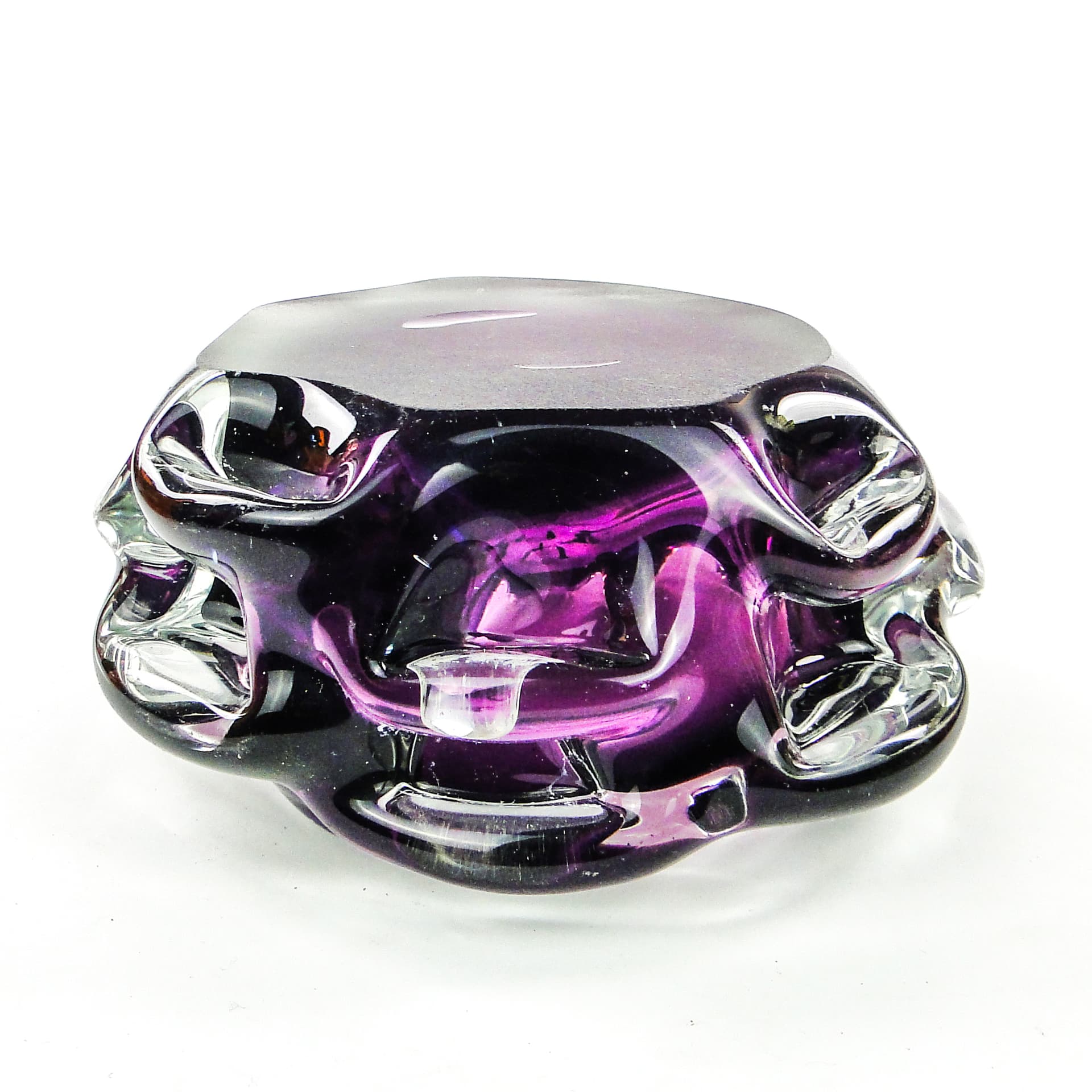 Popielnica mid-century modern, szkło manganowe, proj. J. Słuczan-Orkusz, Polska, lata 70. - 102000