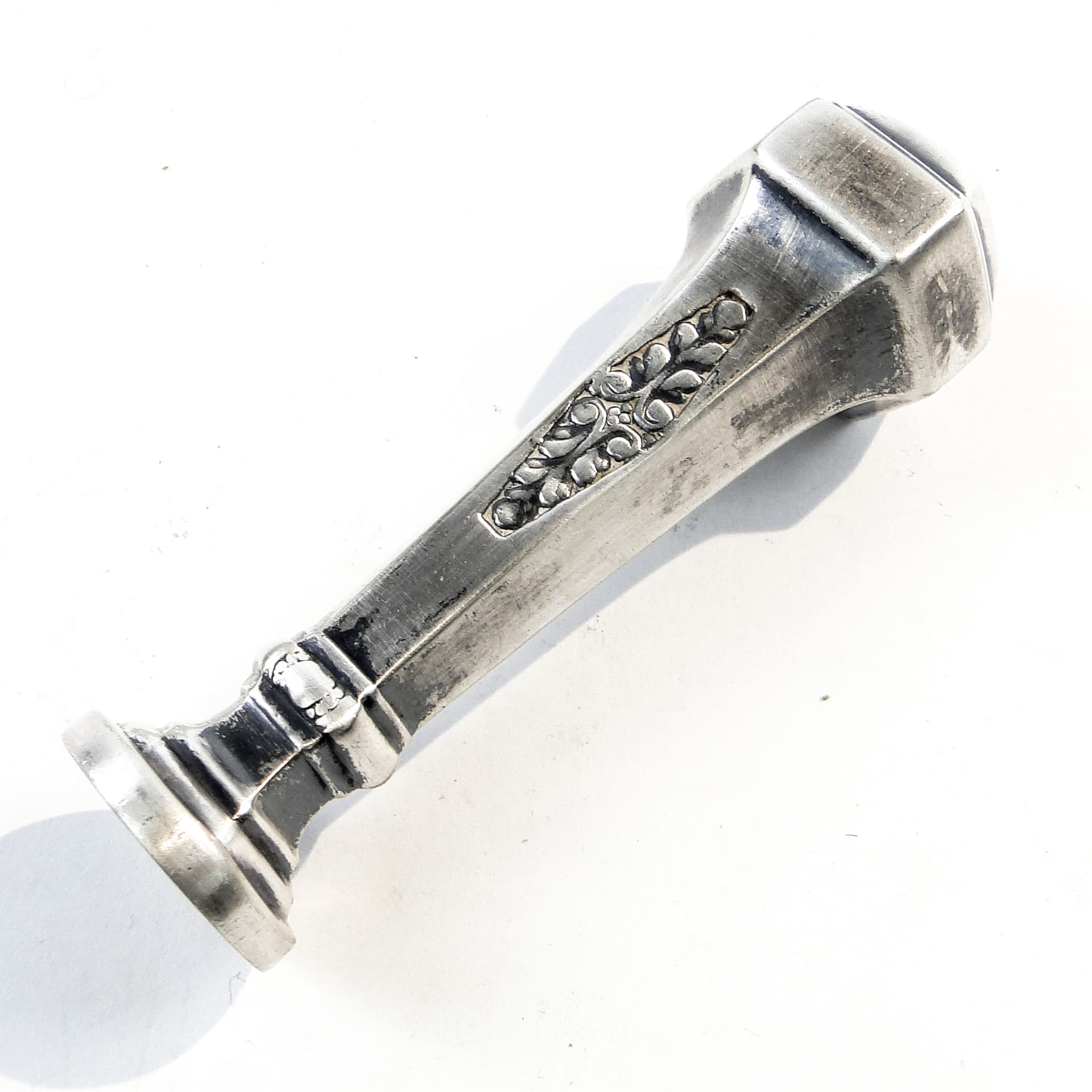 Stempel biurkowy Art Nouveau, mosiądz srebrzony, Austria, pocz. XX w. - 102254