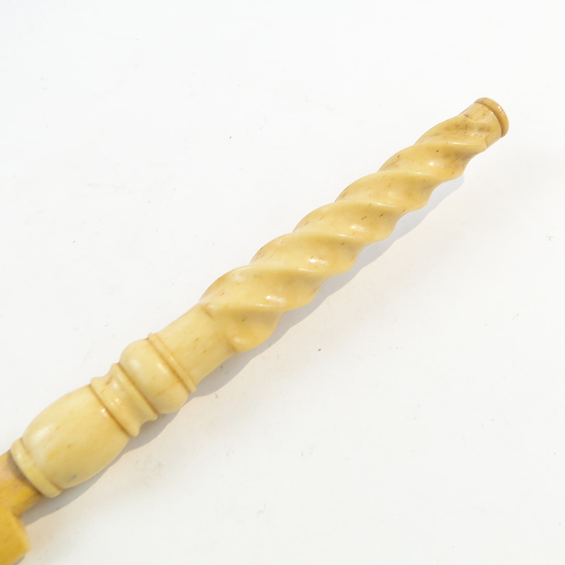 Łyżka do butów Art Nouveau, kość bawola, Austria, początek XX w. - 102282