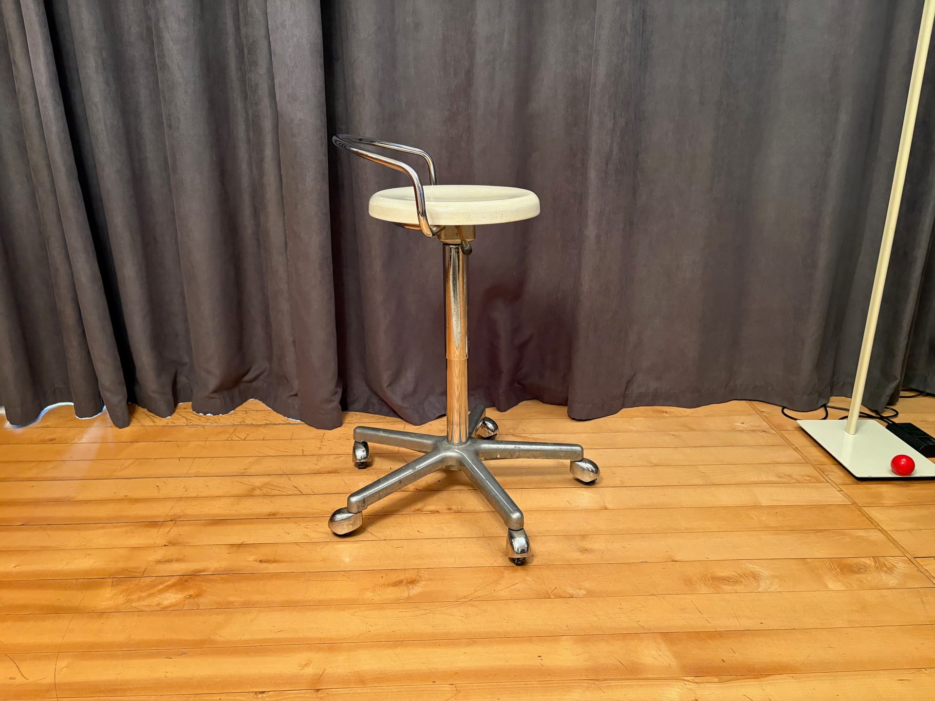 Regulowany stołek w stylu Marcela Breuera, lata 60. - 102518