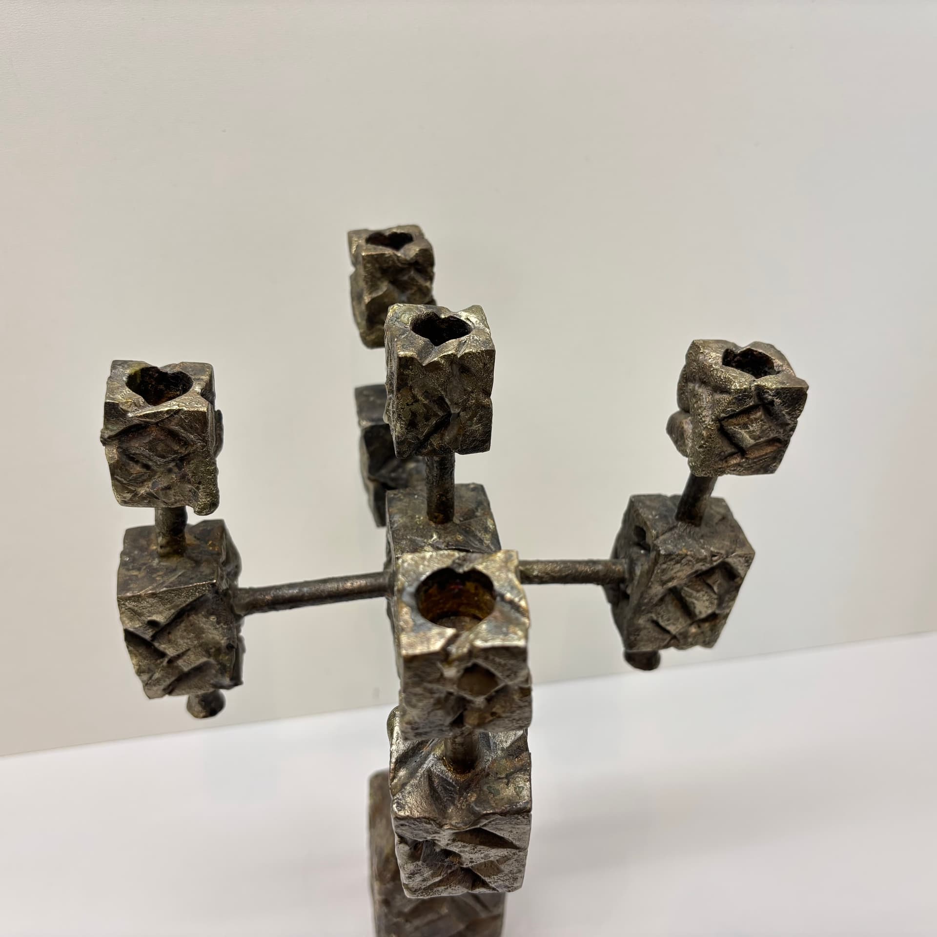 Świecznik brutalistyczny, stal brązowy ciemny, Dania, lata 70. - 102532