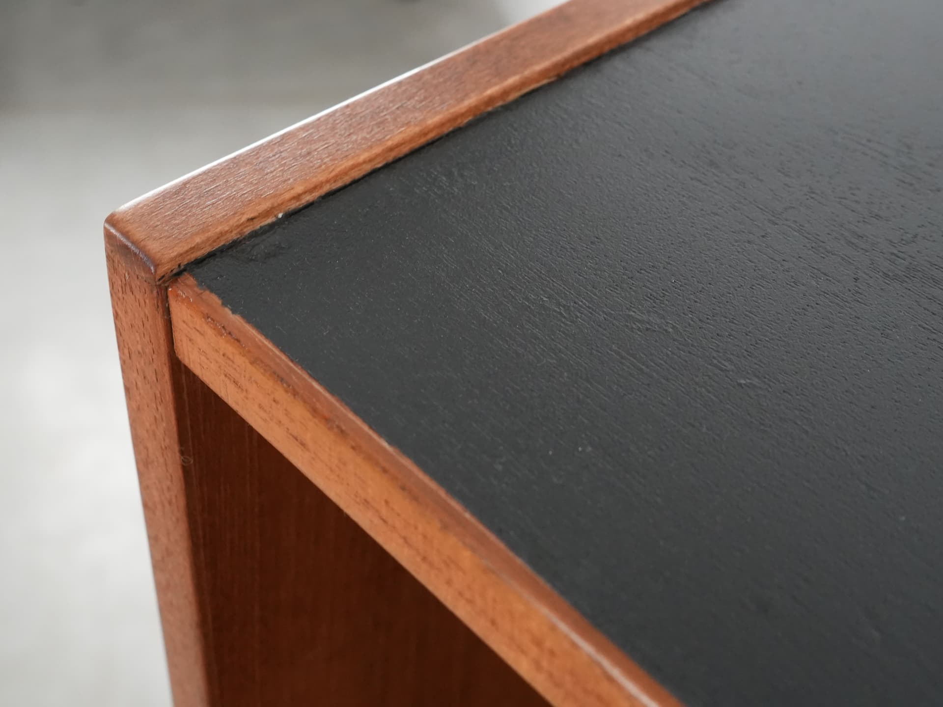 Bookcase, light brown teak, Denmark, 1970s. - 102574