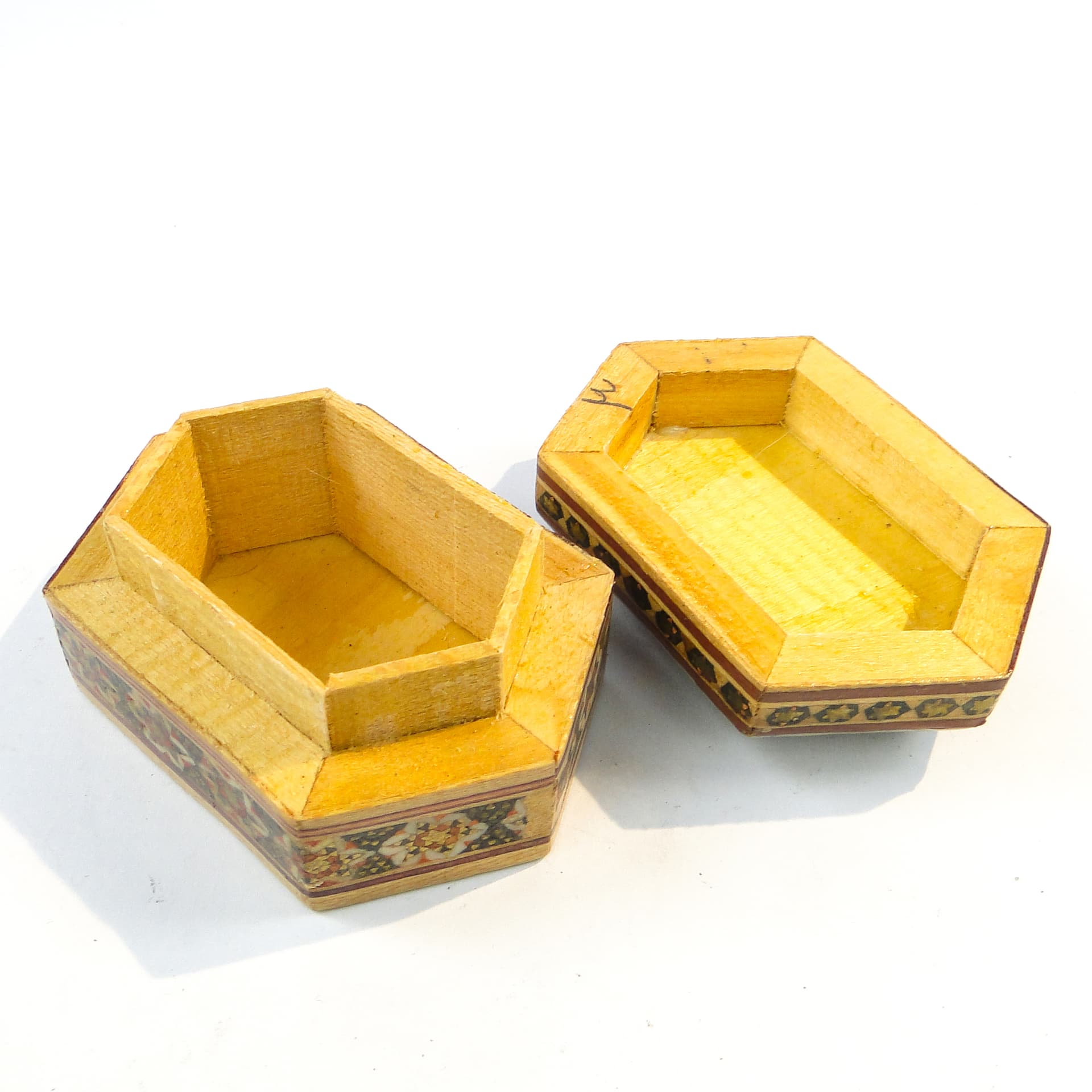 Oriental Mosaic Pillbox, wood, Poland, 1970s - 103600