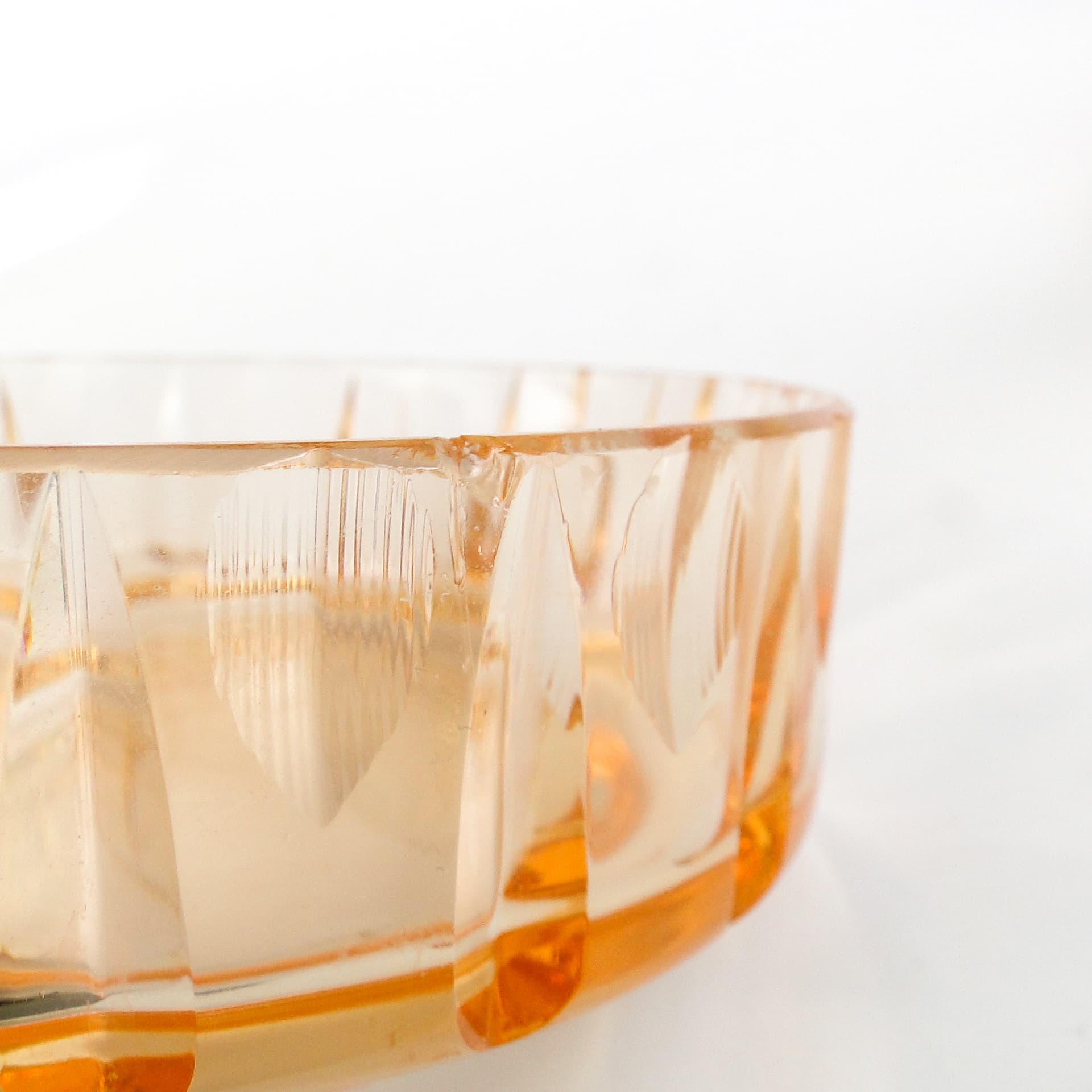 Art Deco bonbonniere, orange glass, Poland, 1930s. - 103751