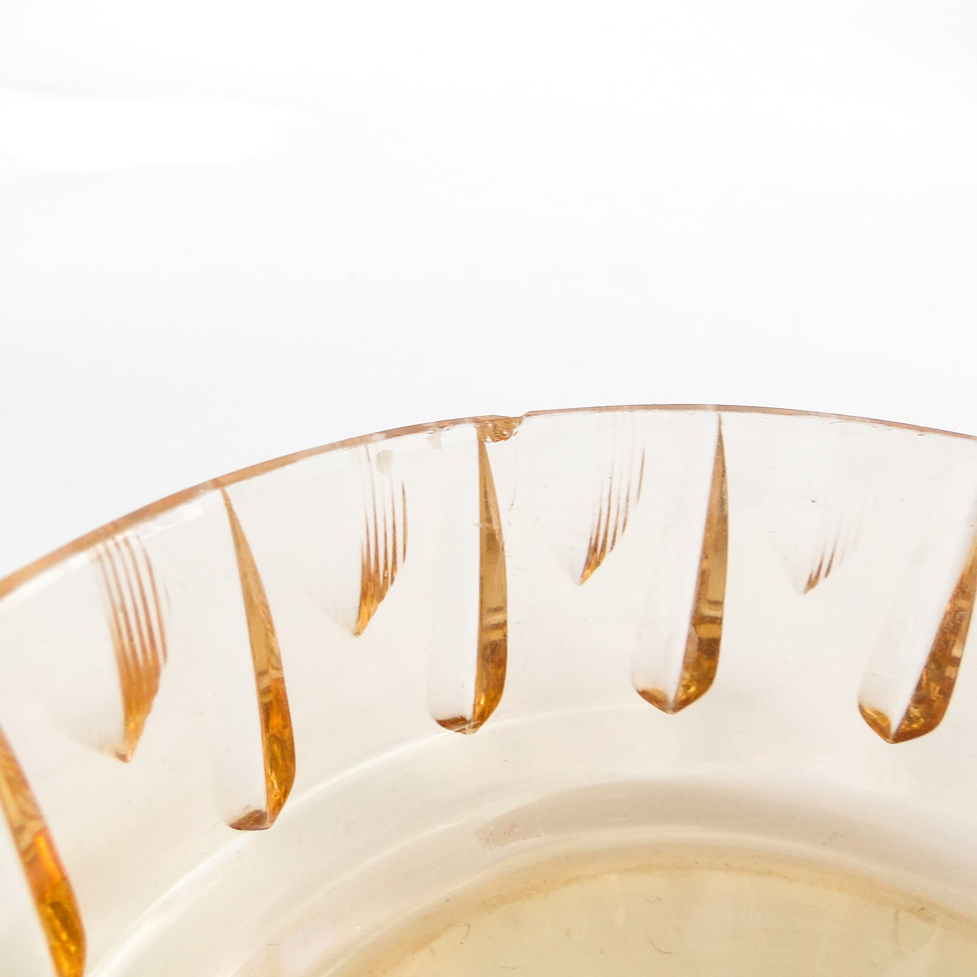 Art Deco bonbonniere, orange glass, Poland, 1930s. - 103752