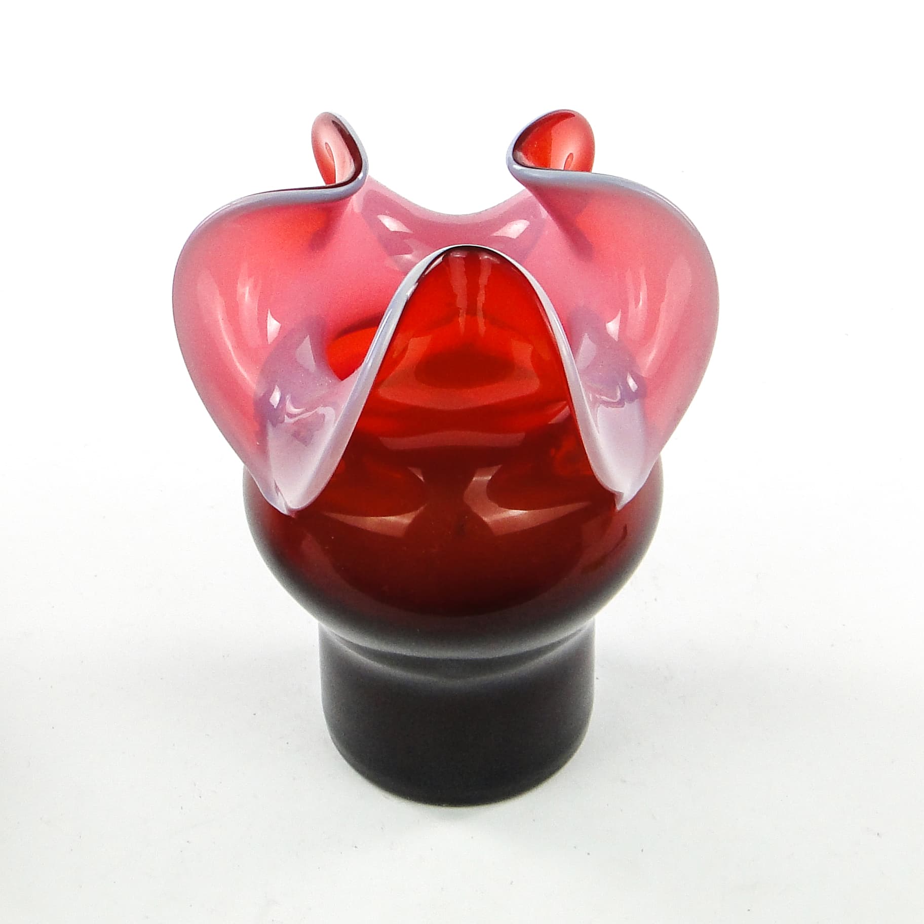 Wazon Osiołek, szkło czerwone, proj. C. Zuber, Polska, lata 70. - 103964