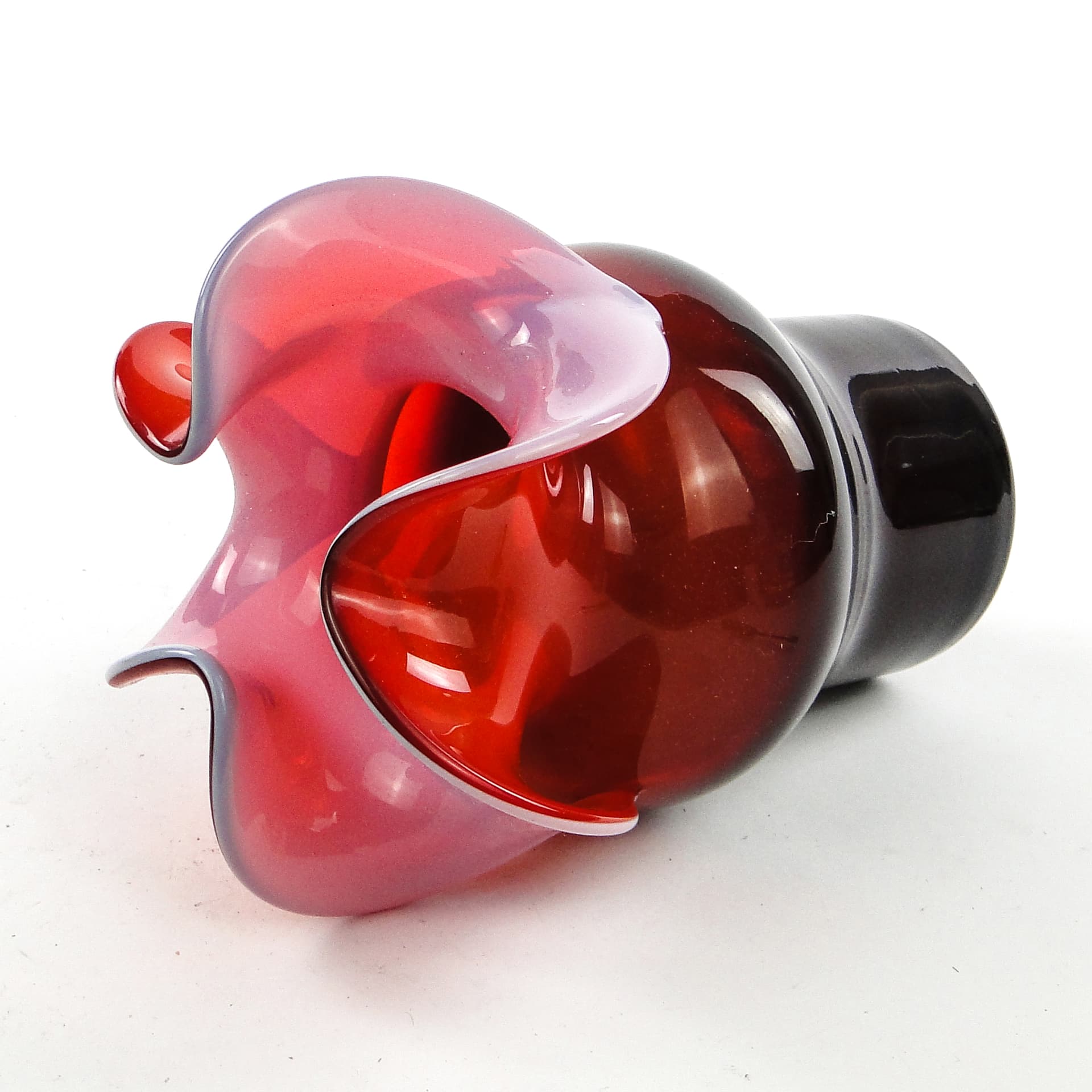 Wazon Osiołek, szkło czerwone, proj. C. Zuber, Polska, lata 70. - 103955