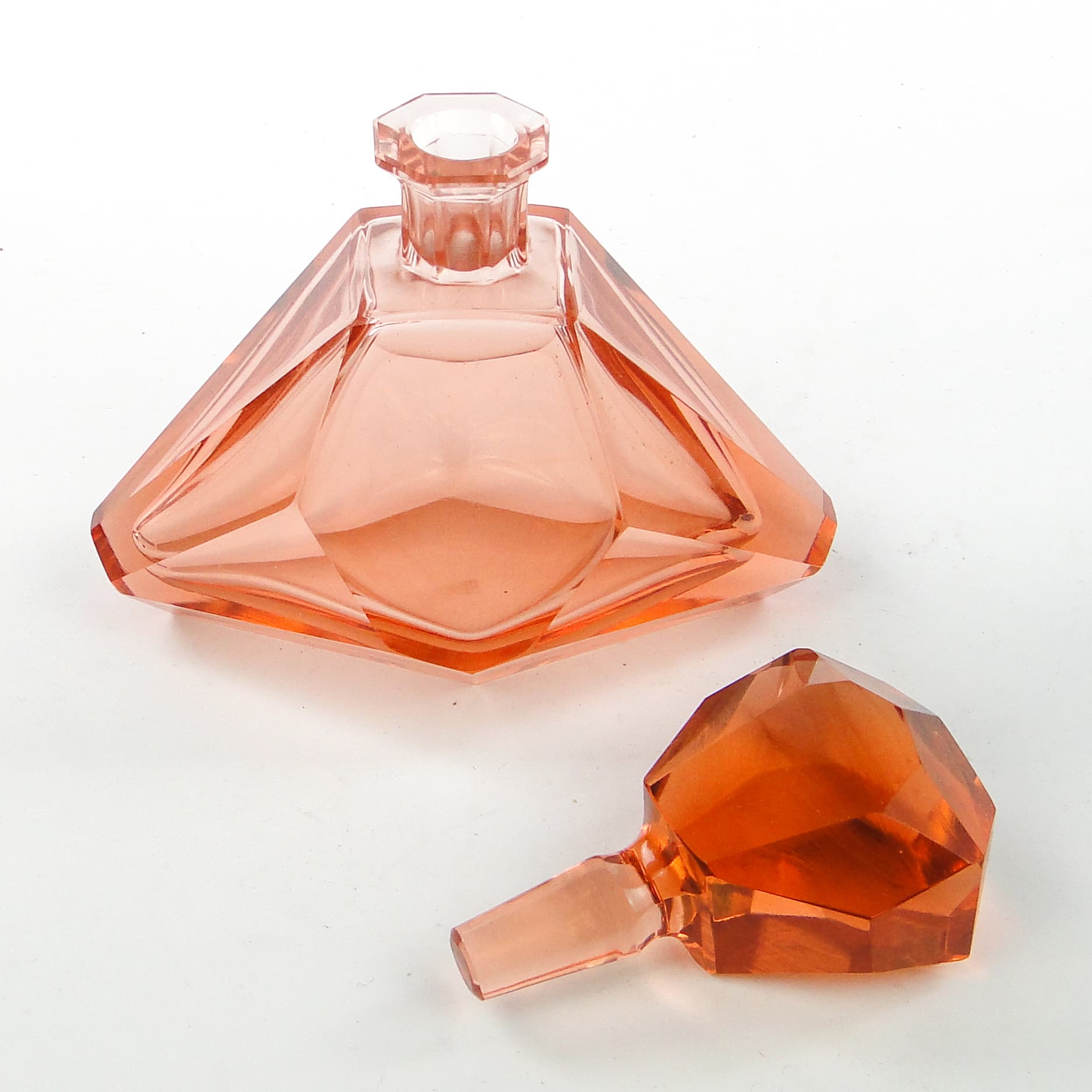 Decanter, Art Deco, crystal, Bohemia, Czechoslovakia, 1930s. - 104085