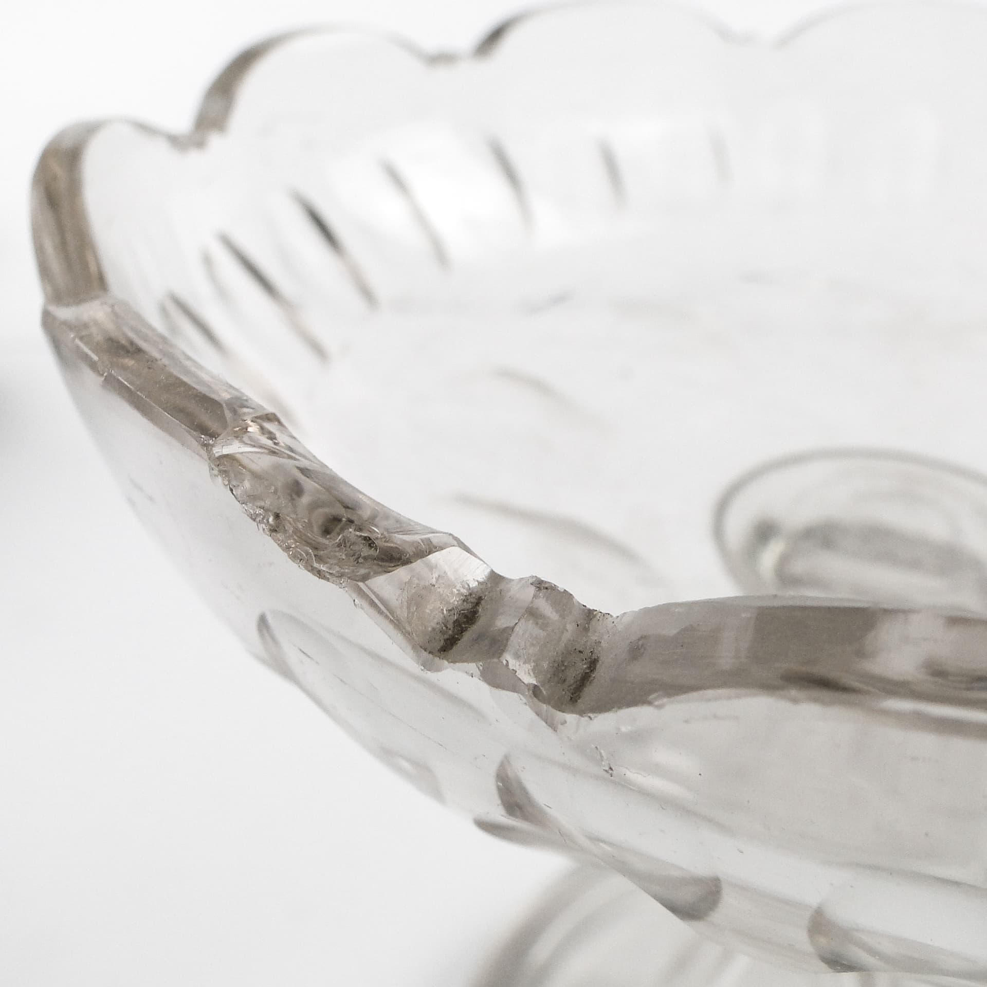 Biedermeier centerpiece, clear crystal, Czech Republic, 19th c. - 105051