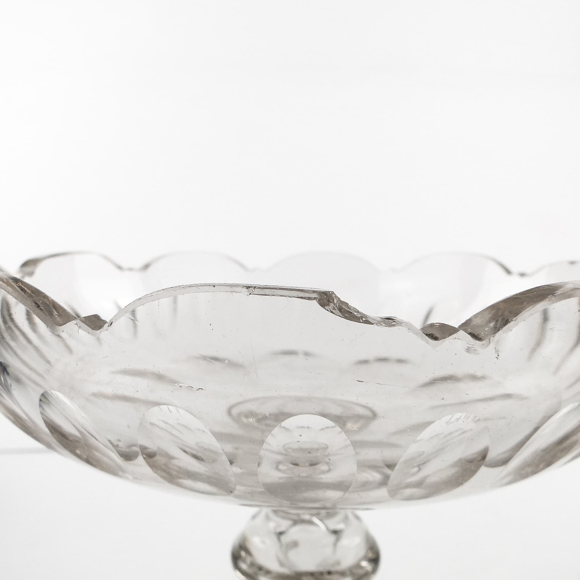 Biedermeier centerpiece, clear crystal, Czech Republic, 19th c. - 105052