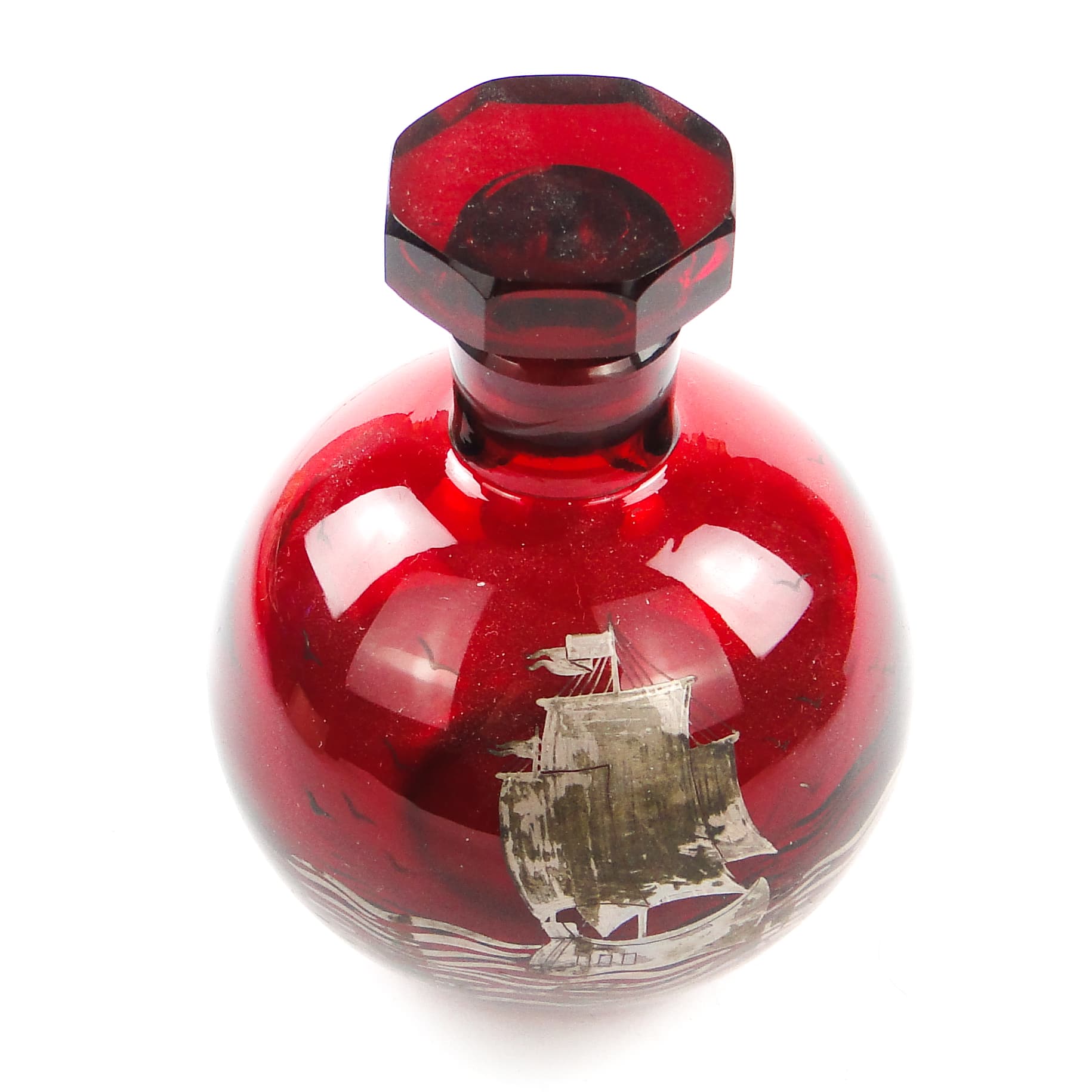 Karafka art déco, szkło czerwone, Huta Józefina, Polska, lata 30. - 105164