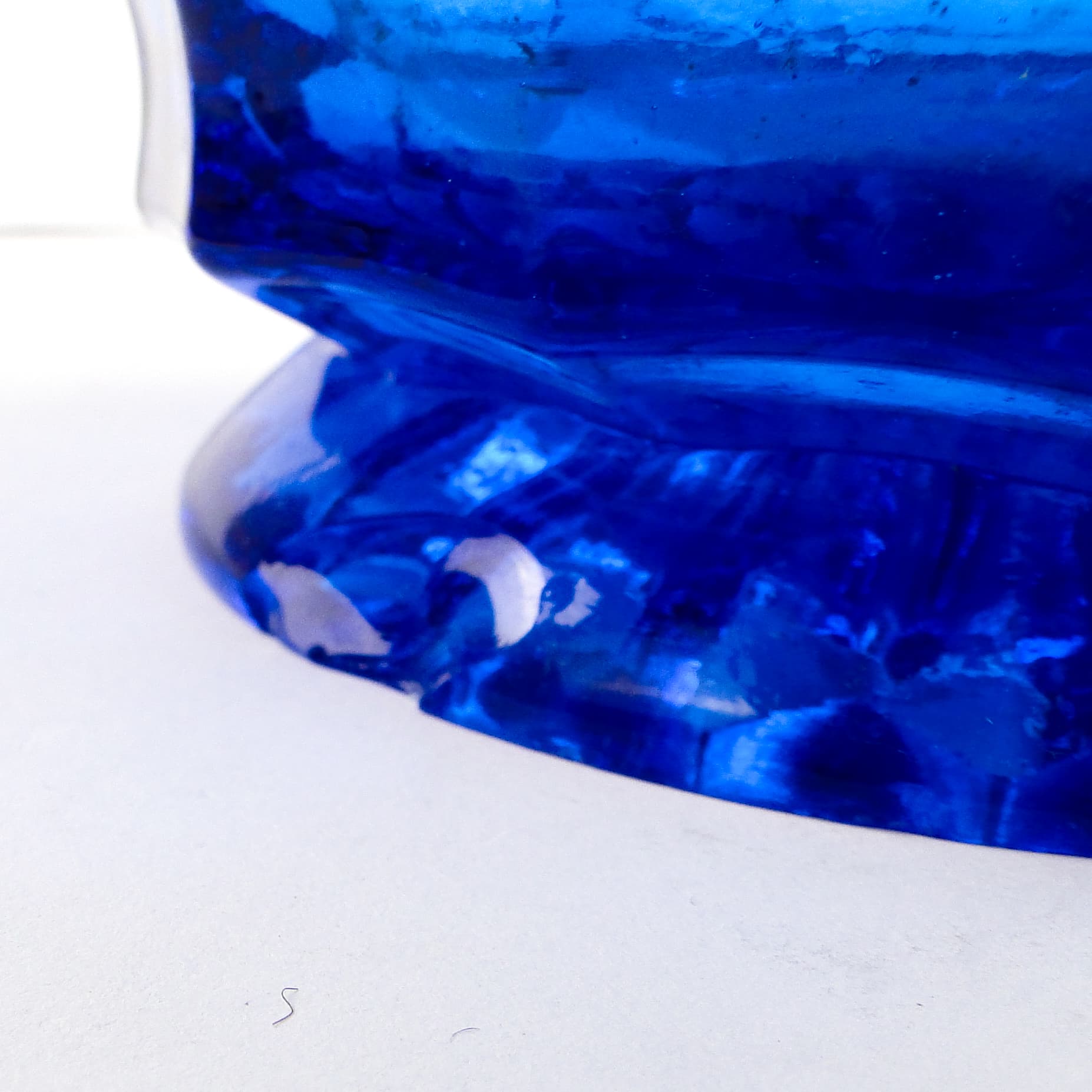 Mlecznik Art Deco, szkło kobaltowe, Belgia, lata 30. - 105259