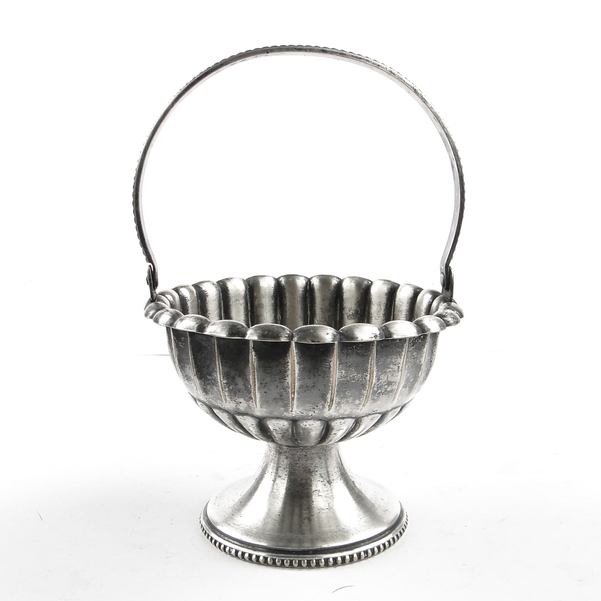 Art Nouveau sugar bowl, pewter or silver-plated metal, Sweden, early 20th c. - 105495