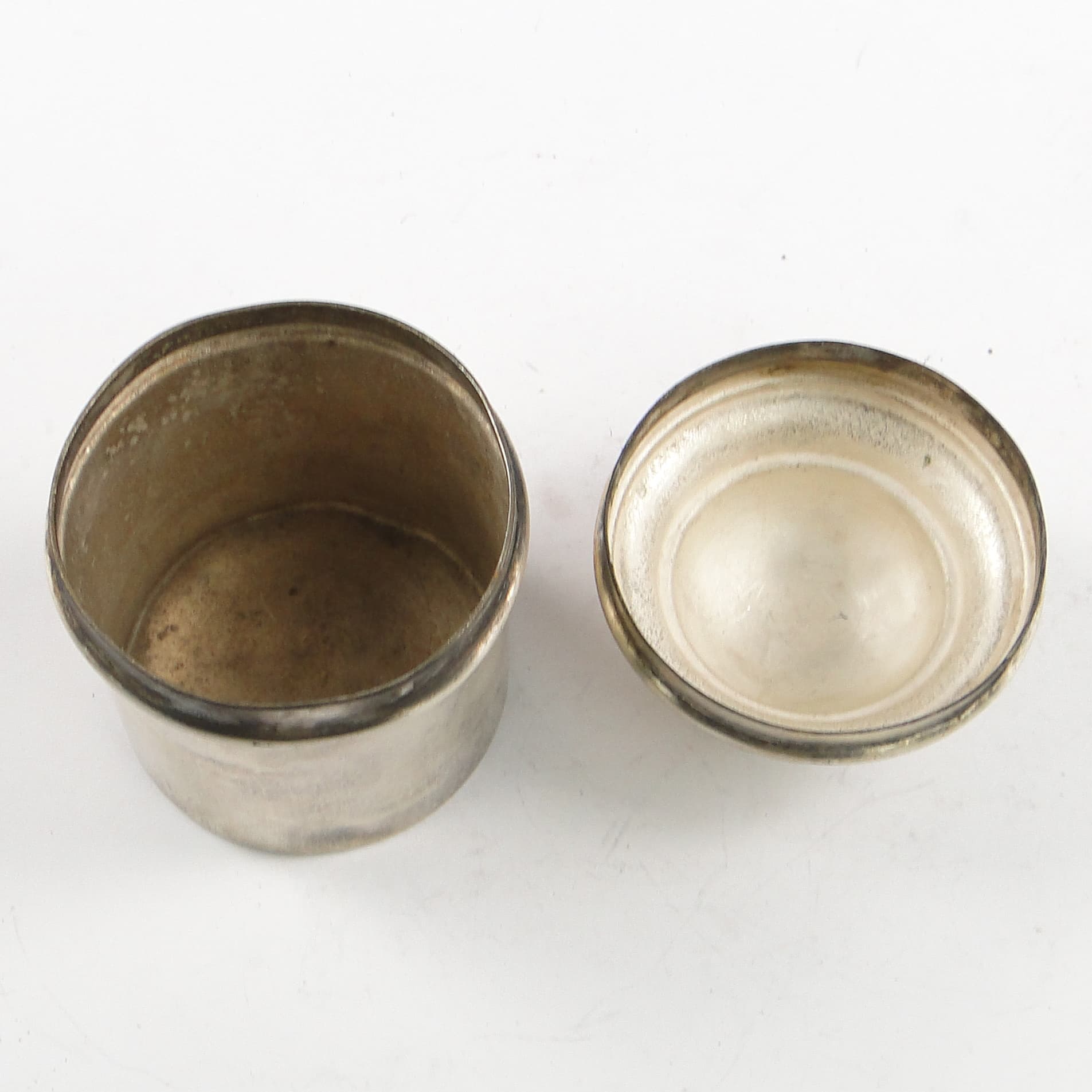 Eclectic pill box, silver-plated brass, Bronowski, Poland, 19th c. - 105652