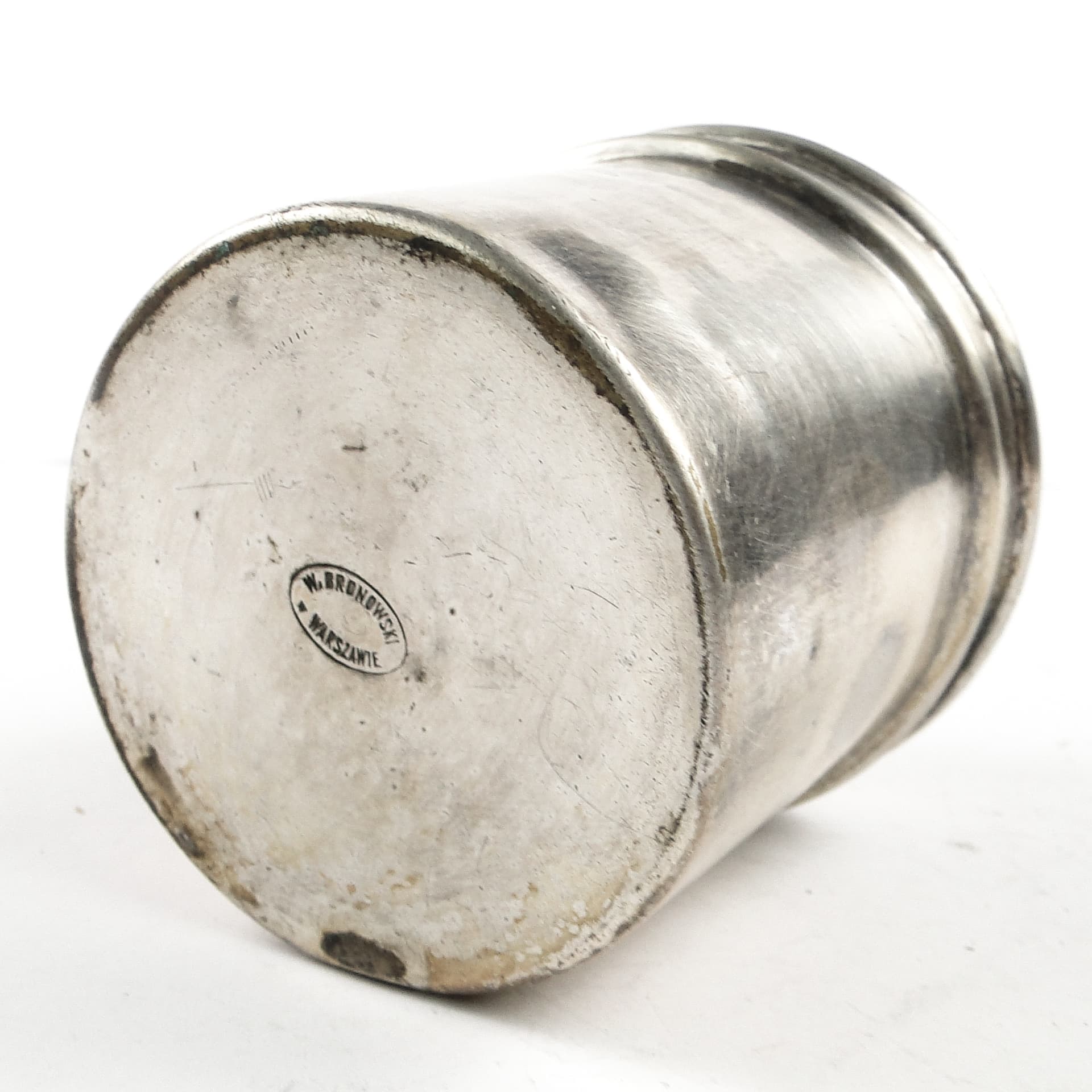 Eclectic pill box, silver-plated brass, Bronowski, Poland, 19th c. - 105649