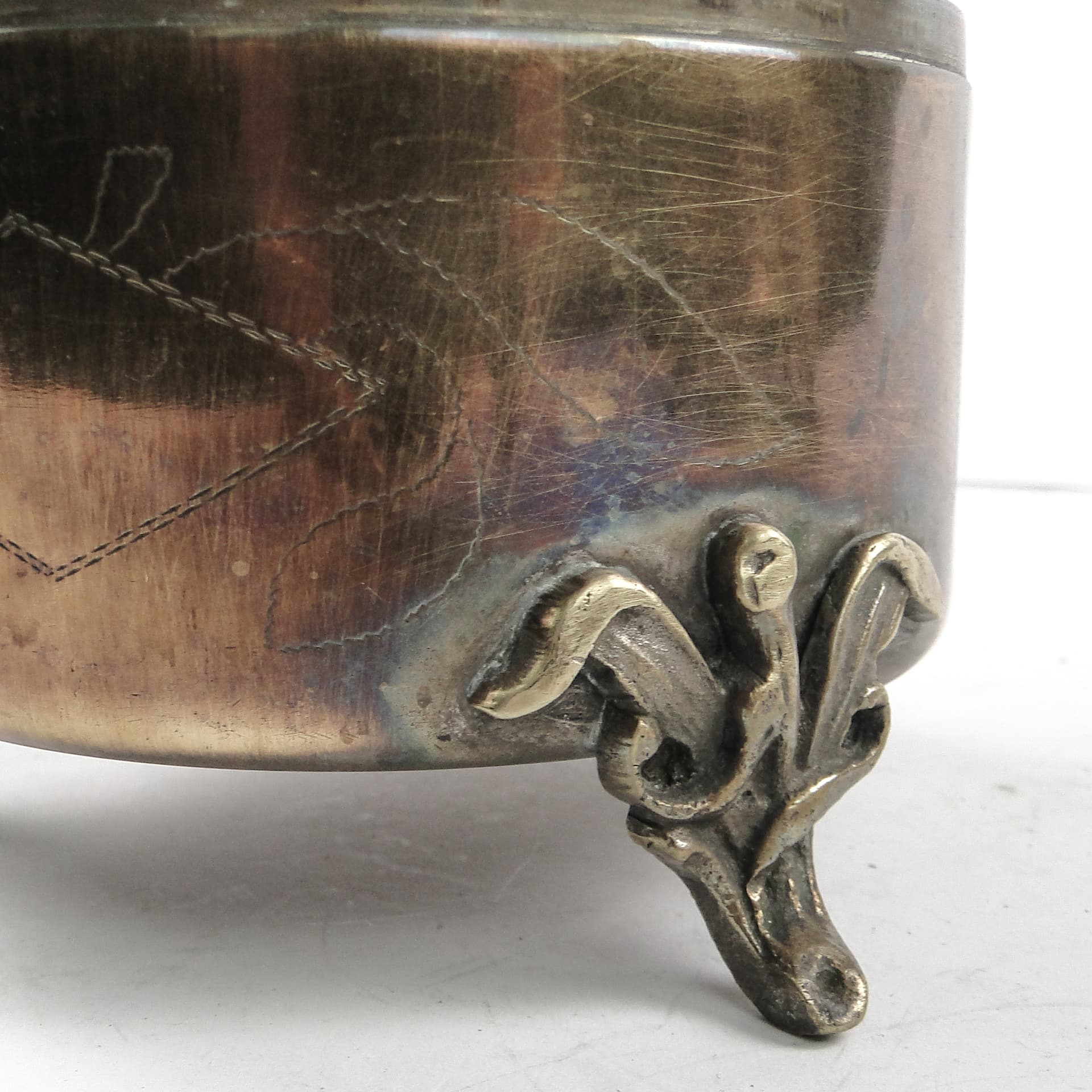 Cukiernica Art Nouveau, mosiądz srebrzony, Węgry, początek XX w. - 105690