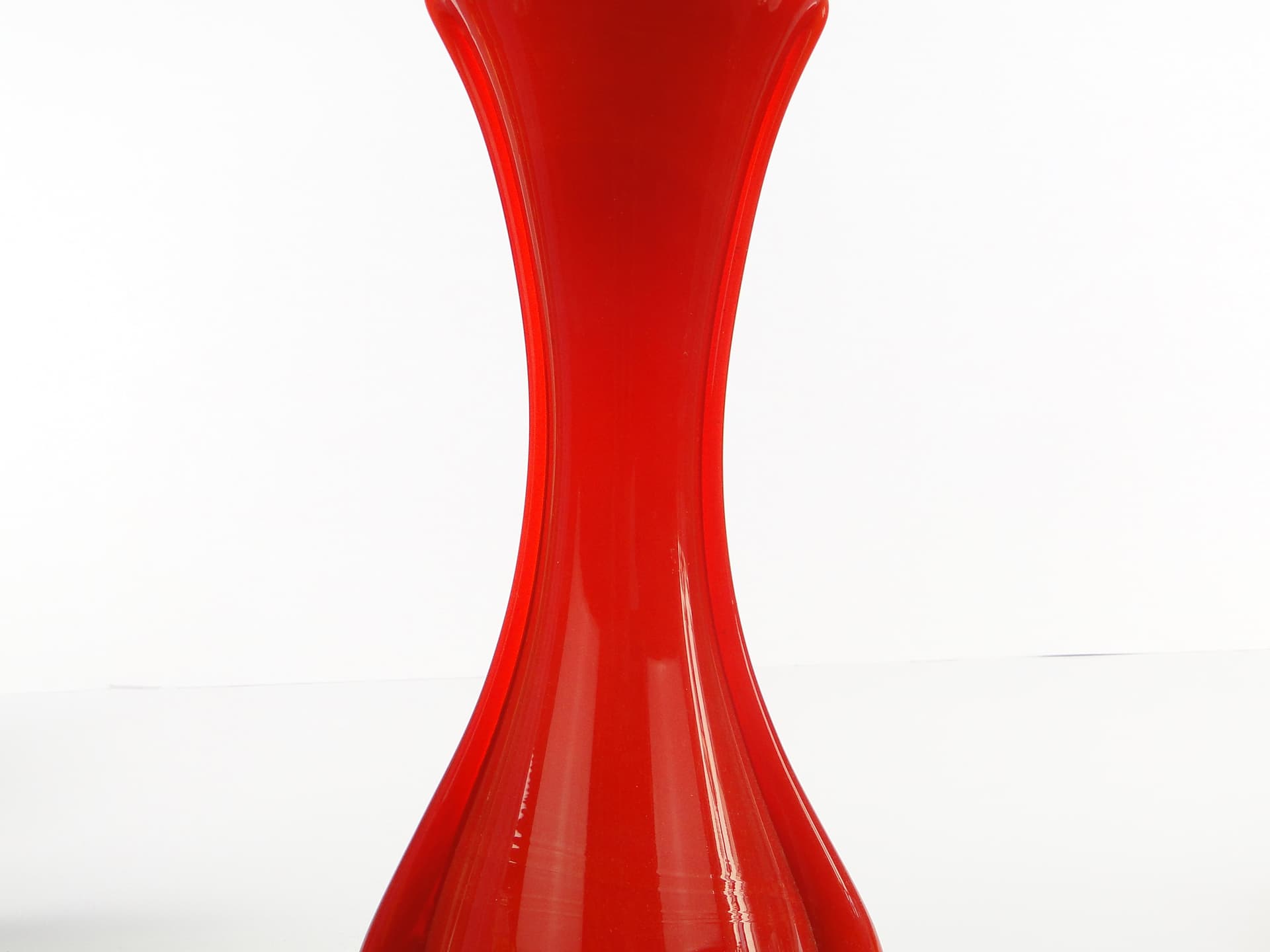Wazon mid-century modern, szkło czerwone, Polska, lata 70. - 105821